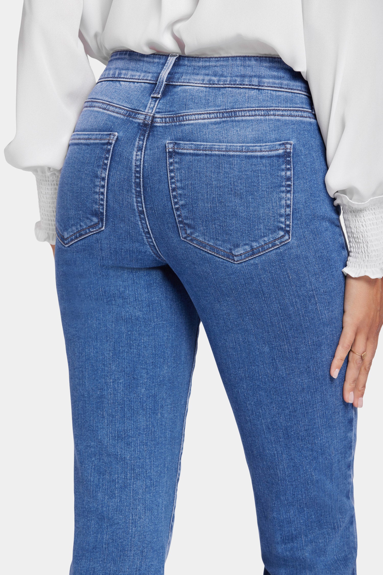 247-ellison-straight-jeans-stunning-1.webp