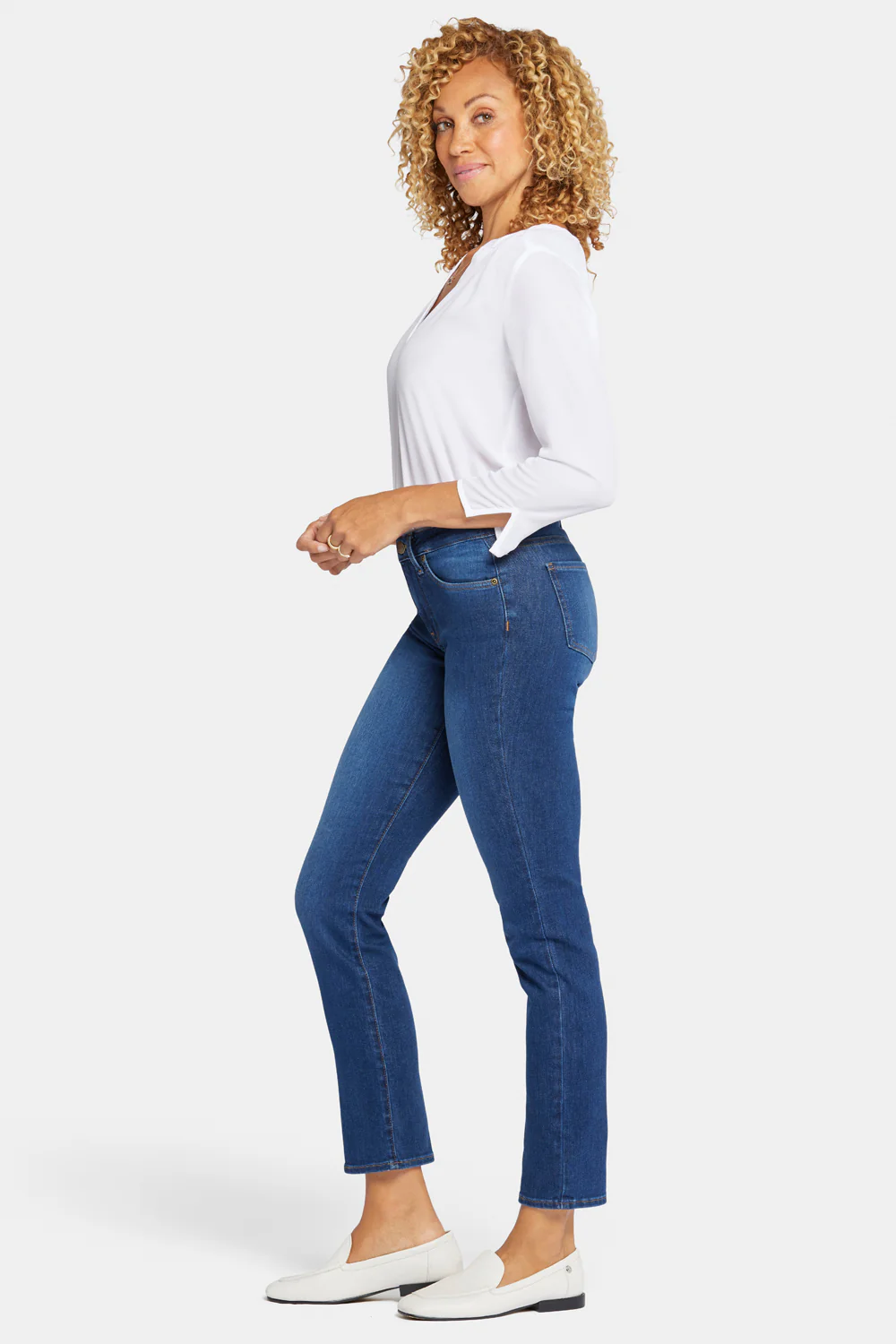 259-sheri-slim-jeans-in-petite-cooper-1.webp