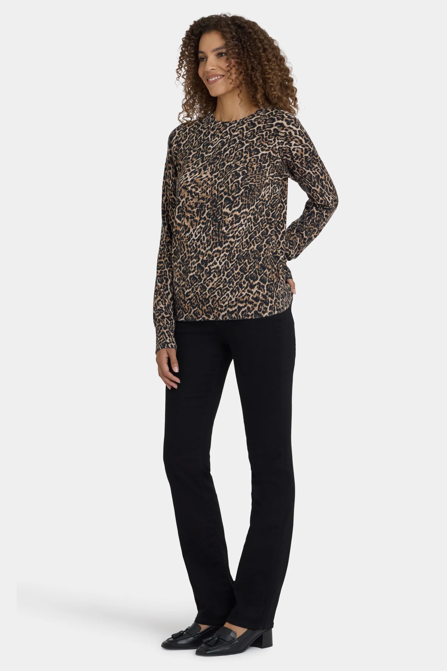 2716-cheetah-crewneck-sweater-onyx-cheetah-1.webp
