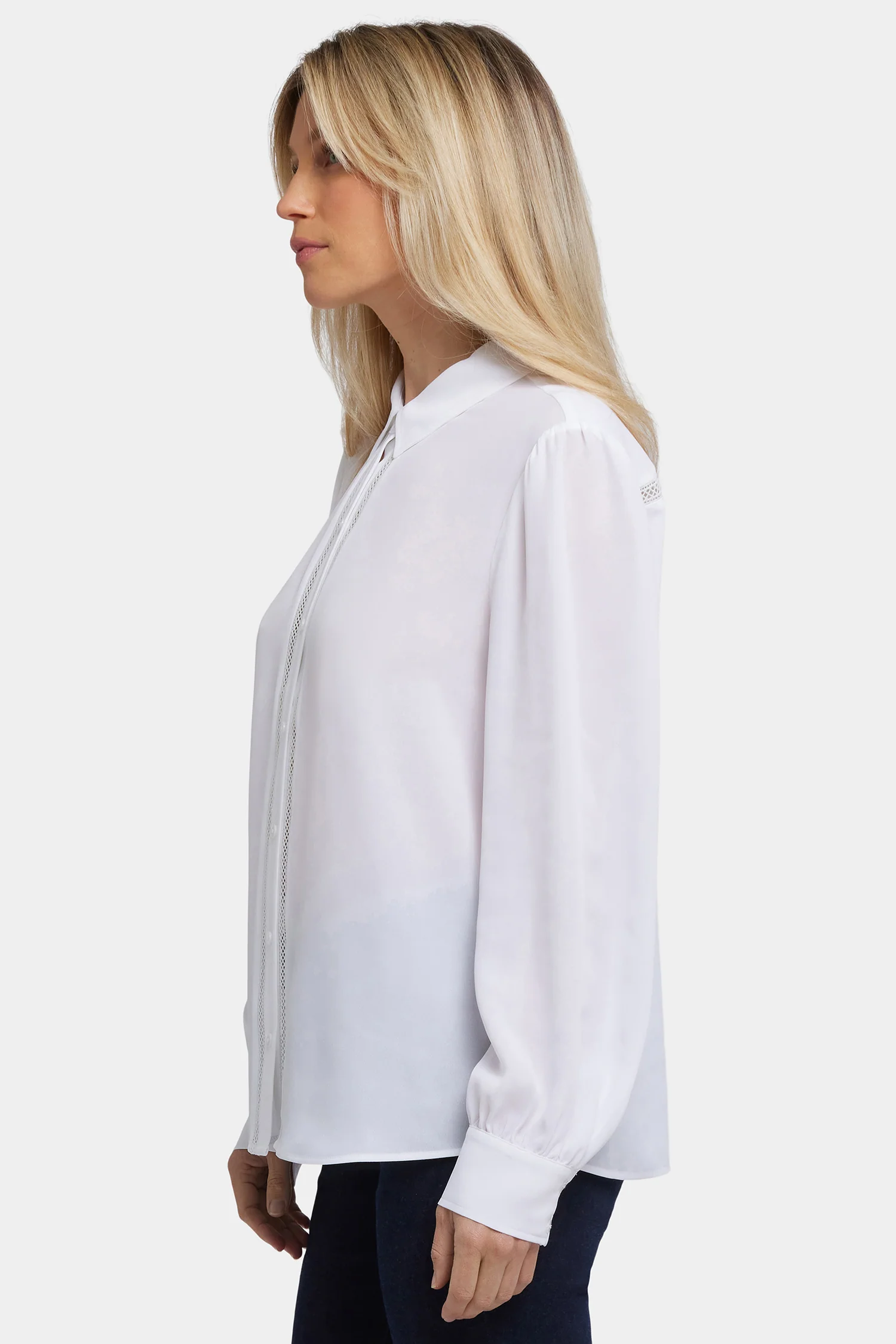 2812-tiffany-blouse-optic-white-1.webp