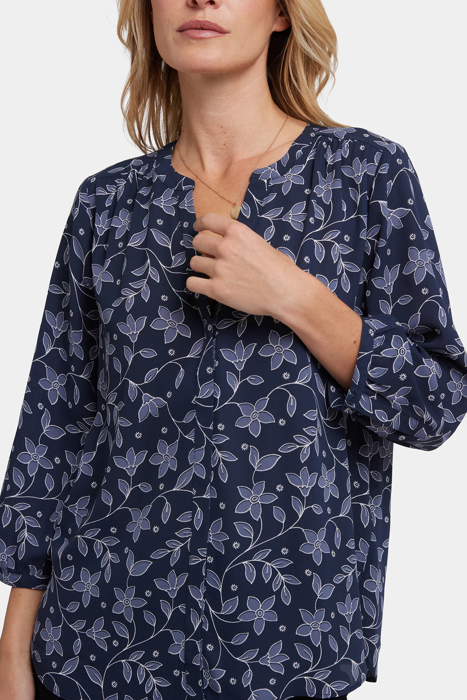 2840-pintuck-blouse-lisette-1.webp