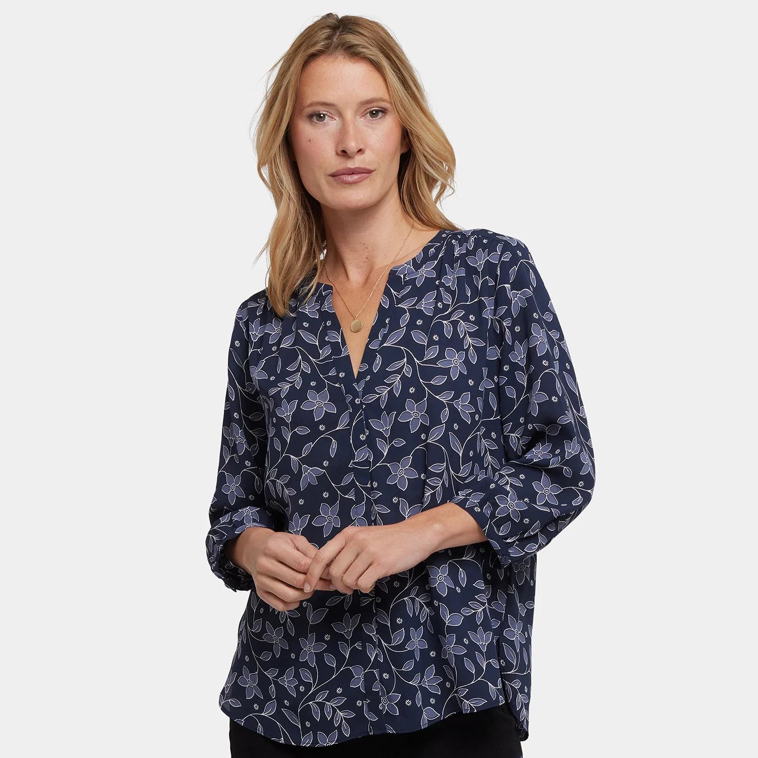 2840-pintuck-blouse-lisette-1.webp