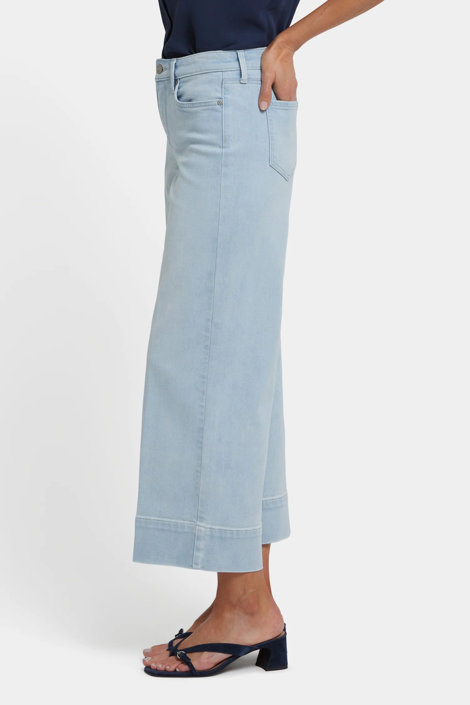 2903-teresa-wide-leg-ankle-jeans-clear-waters-1.webp