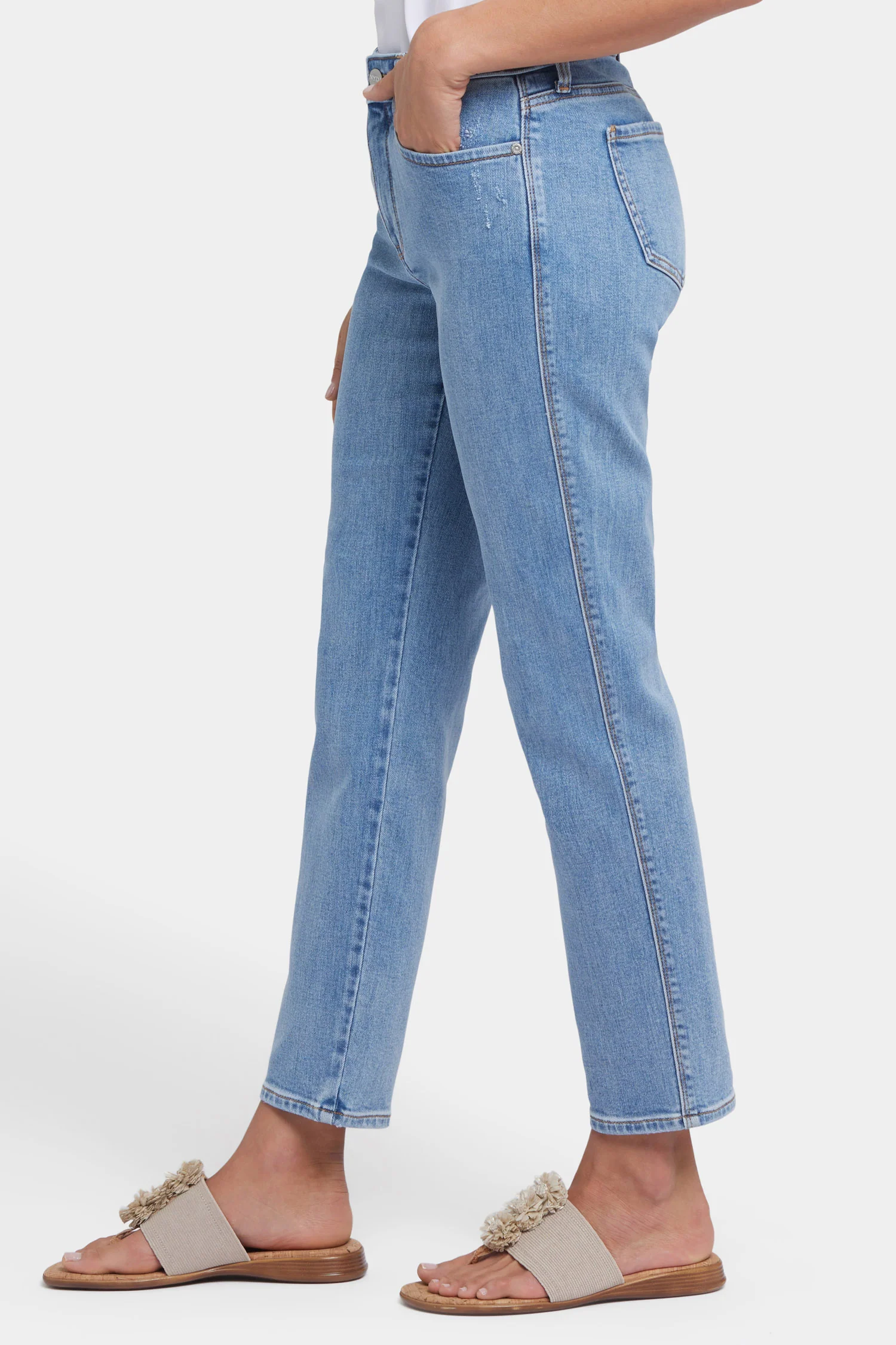 3068-stella-tapered-ankle-jeans-minorca-isle-1.webp
