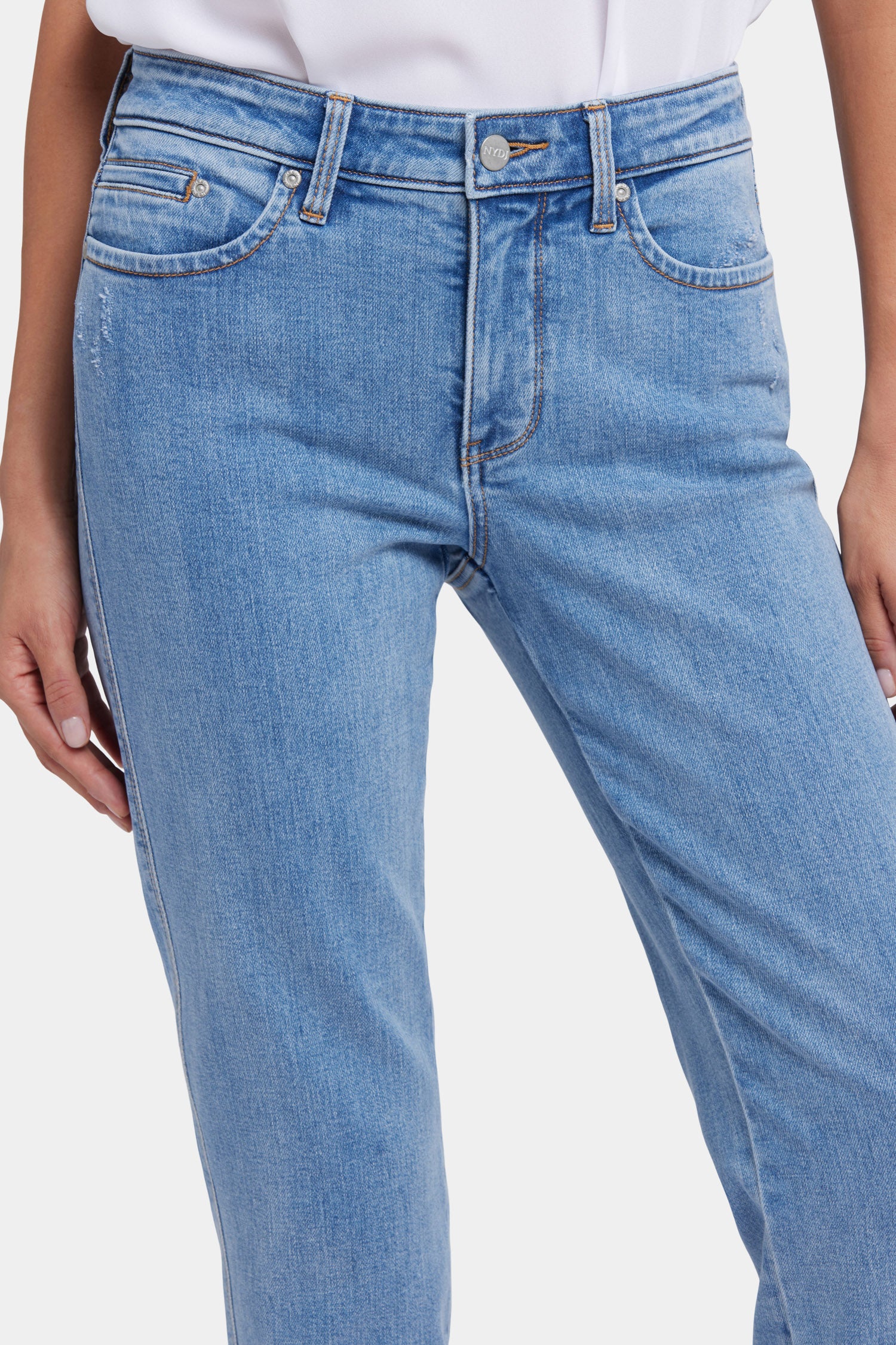 3068-stella-tapered-ankle-jeans-minorca-isle-1.webp