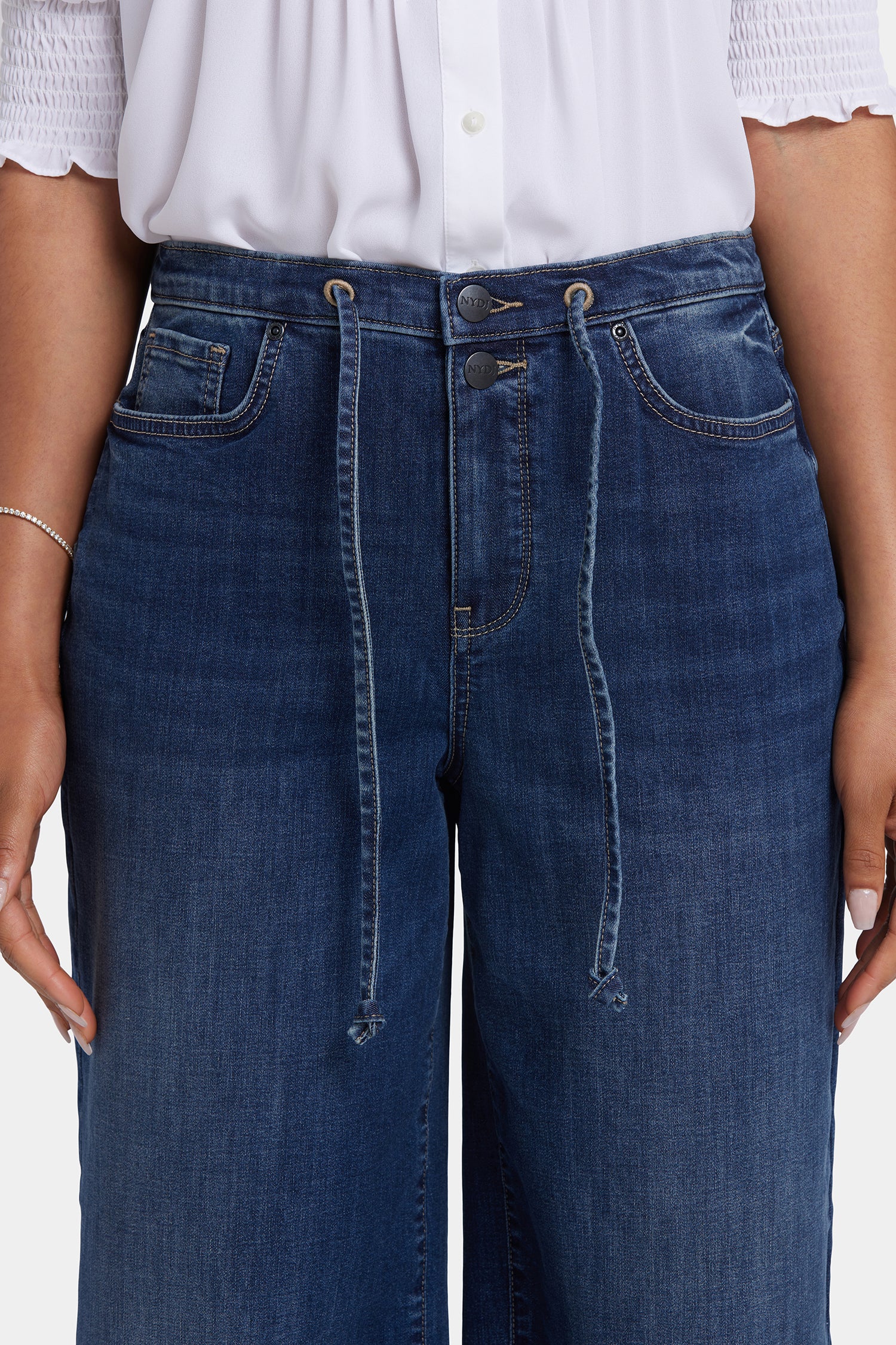 3238-cindi-relaxed-wide-leg-ankle-jeans-rio-rapids-1.webp