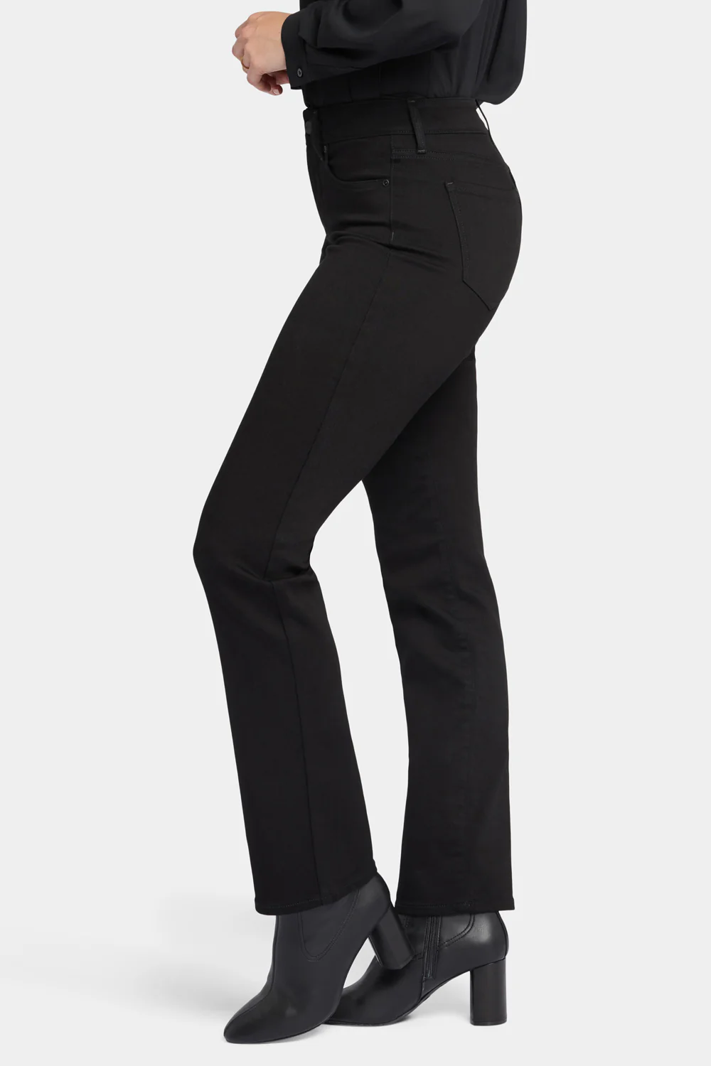 3347-marilyn-straight-jeans-black-1.webp