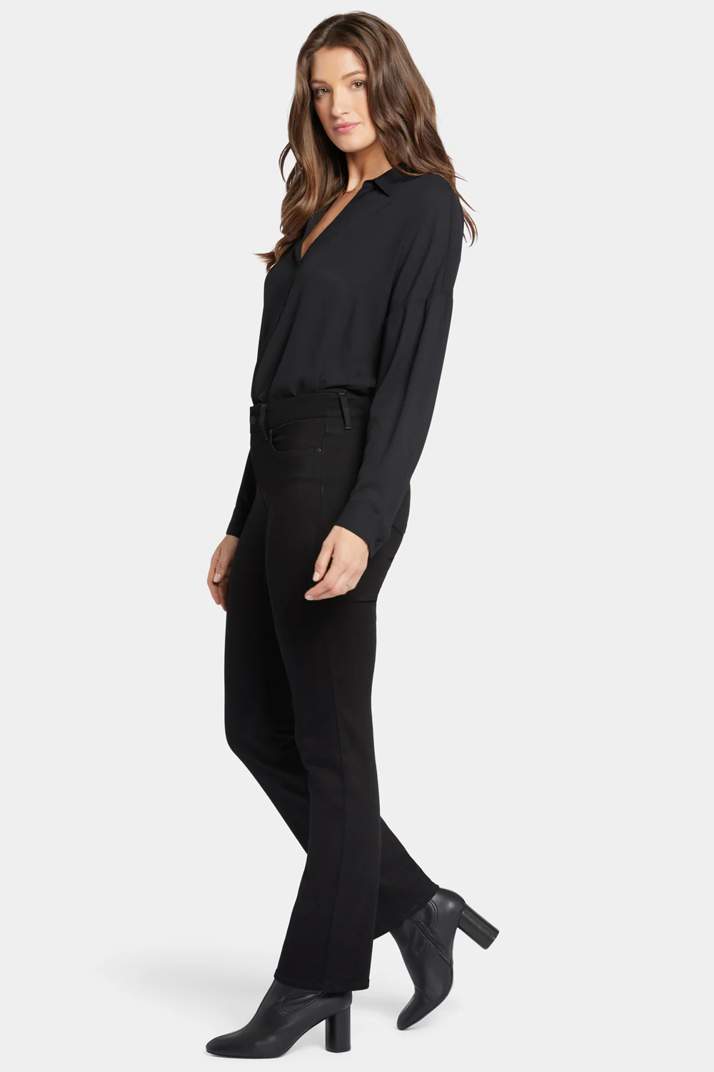 3347-marilyn-straight-jeans-black-1.webp