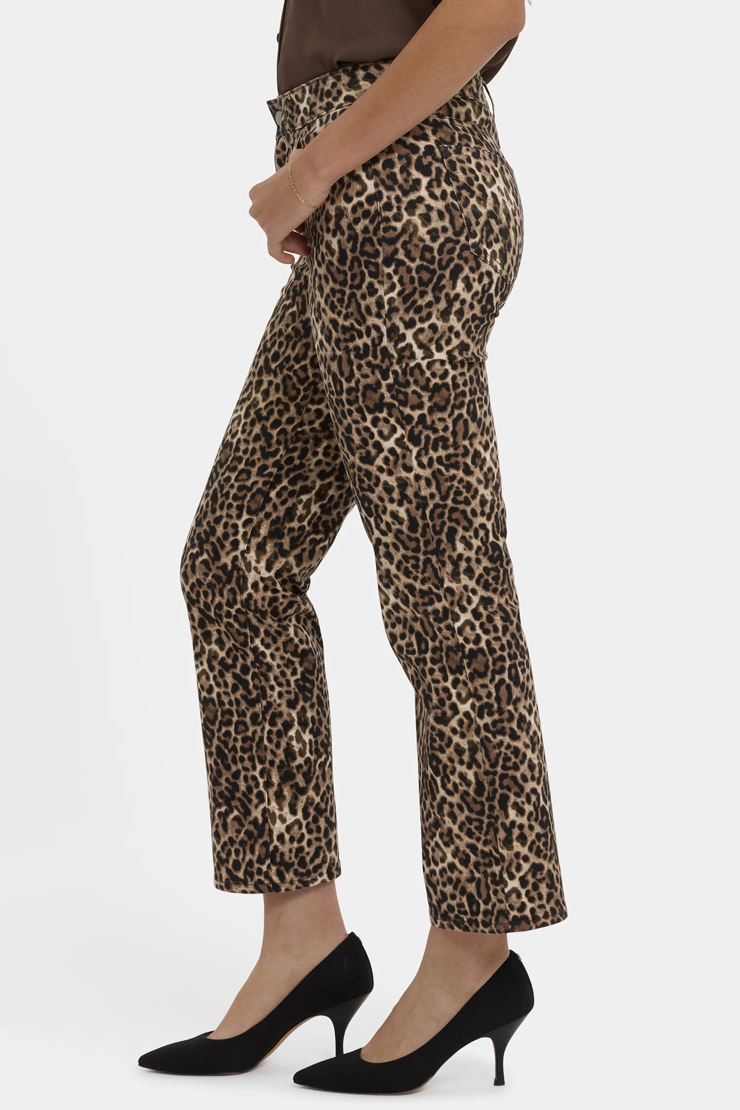 3383-marilyn-straight-ankle-jeans-savanna-leopard-1.webp