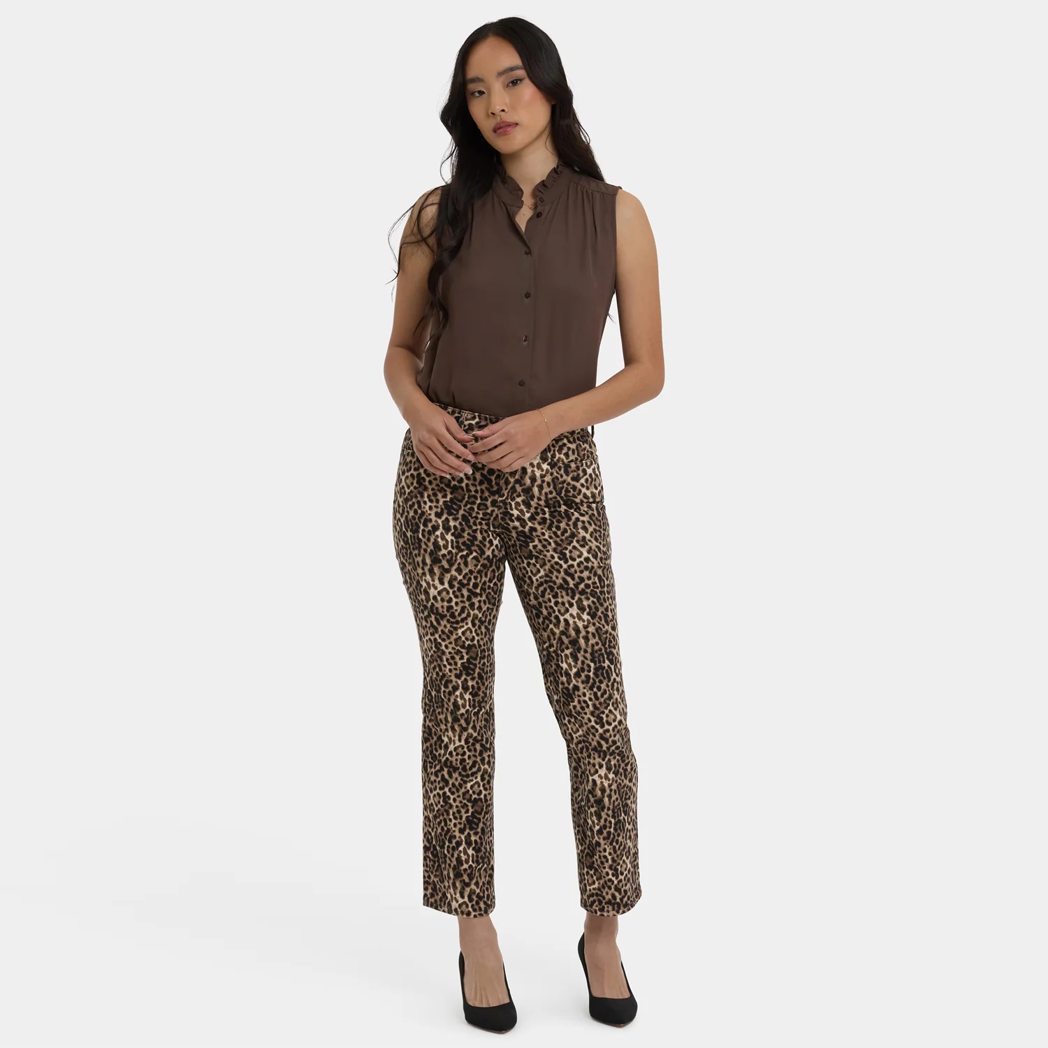3383-marilyn-straight-ankle-jeans-savanna-leopard-1.webp
