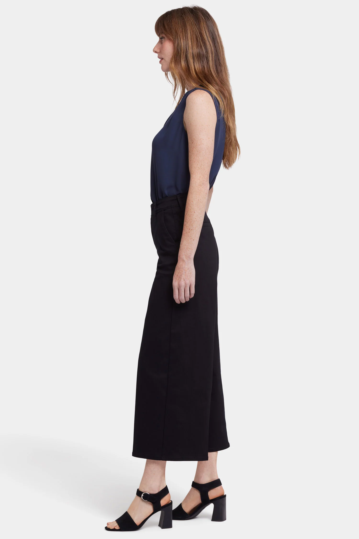 3467-mona-wide-leg-trouser-ankle-jeans-black-1.webp