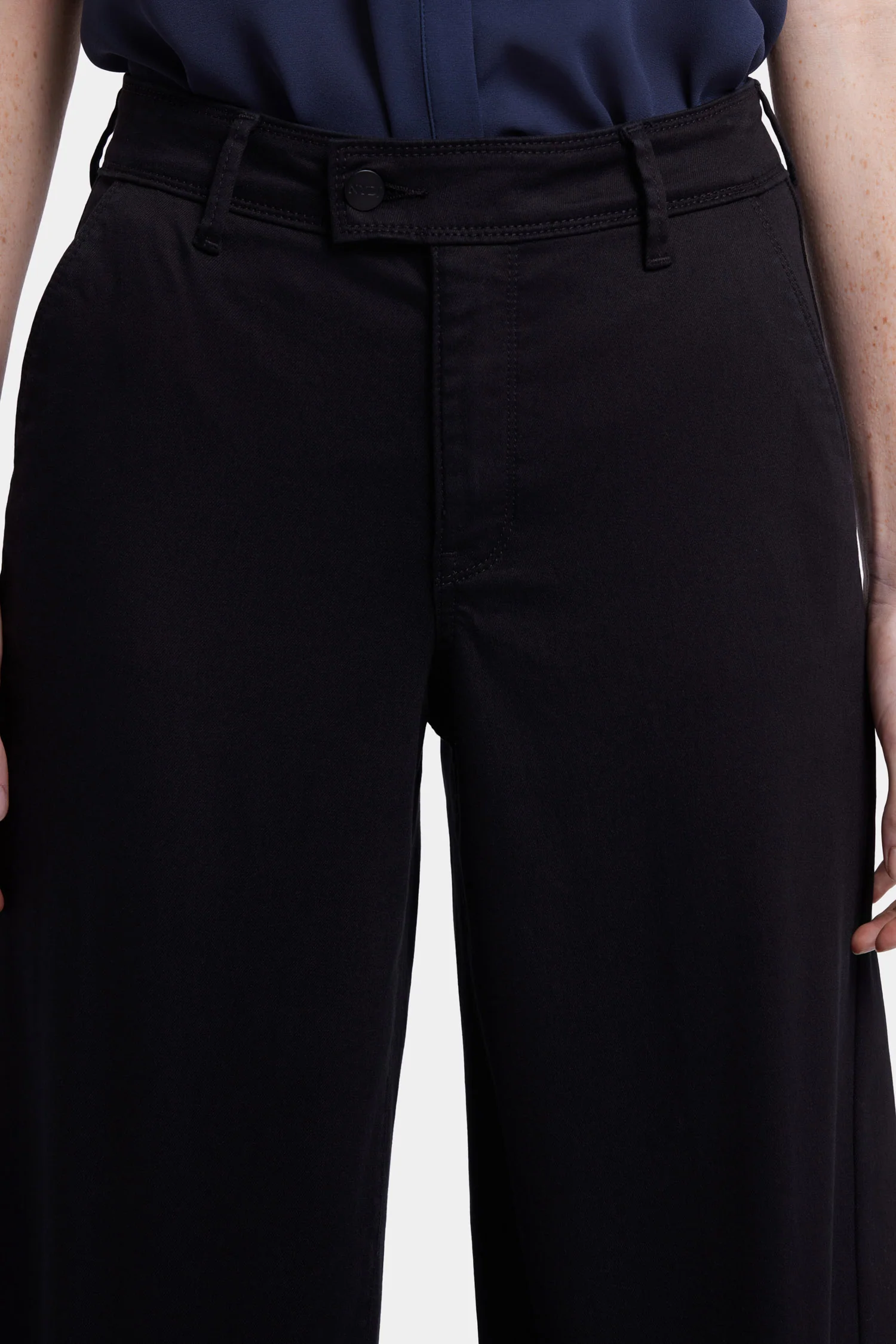 3467-mona-wide-leg-trouser-ankle-jeans-black-1.webp