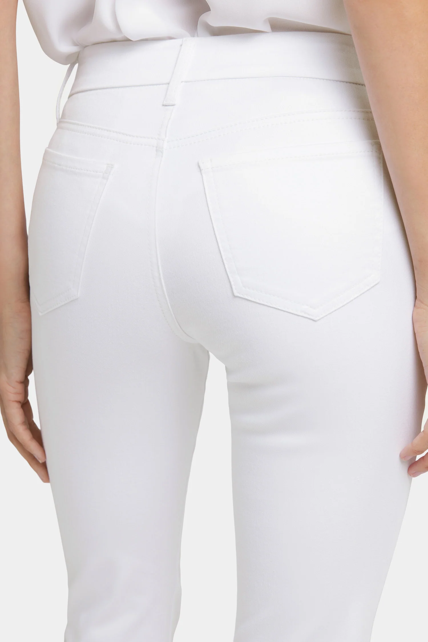3541-waist-match-marilyn-straight-crop-jeans-optic-white-1.webp