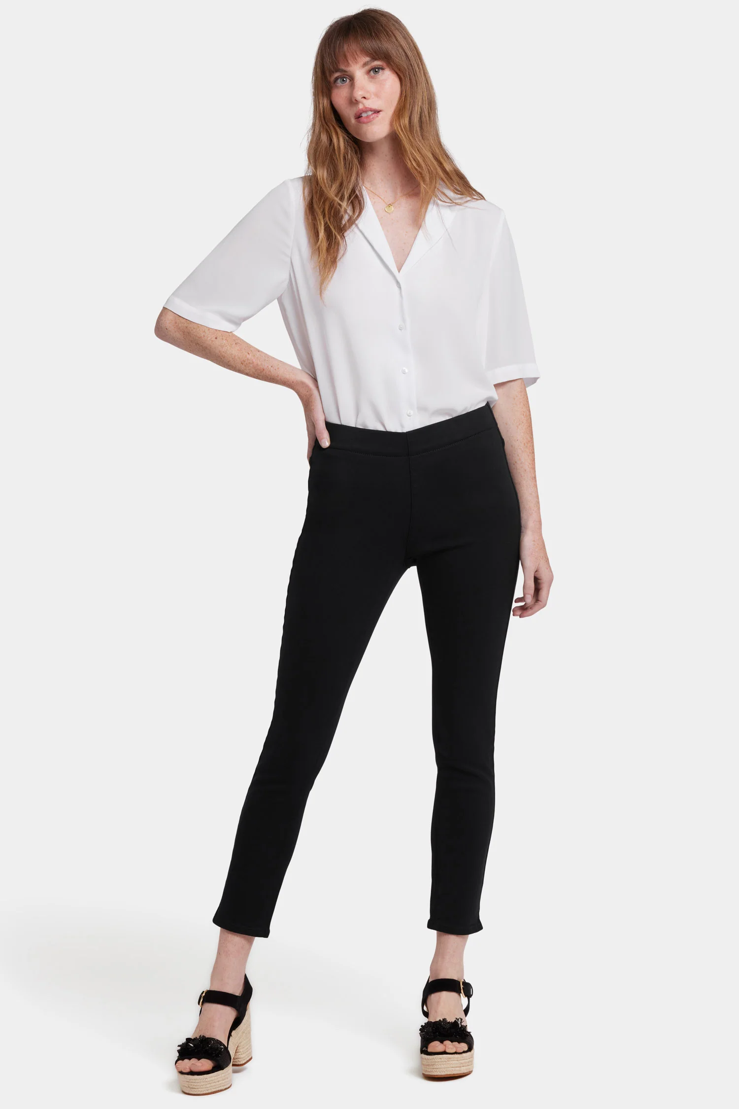 3592-ami-skinny-ankle-pull-on-jeans-overdye-black-1.webp