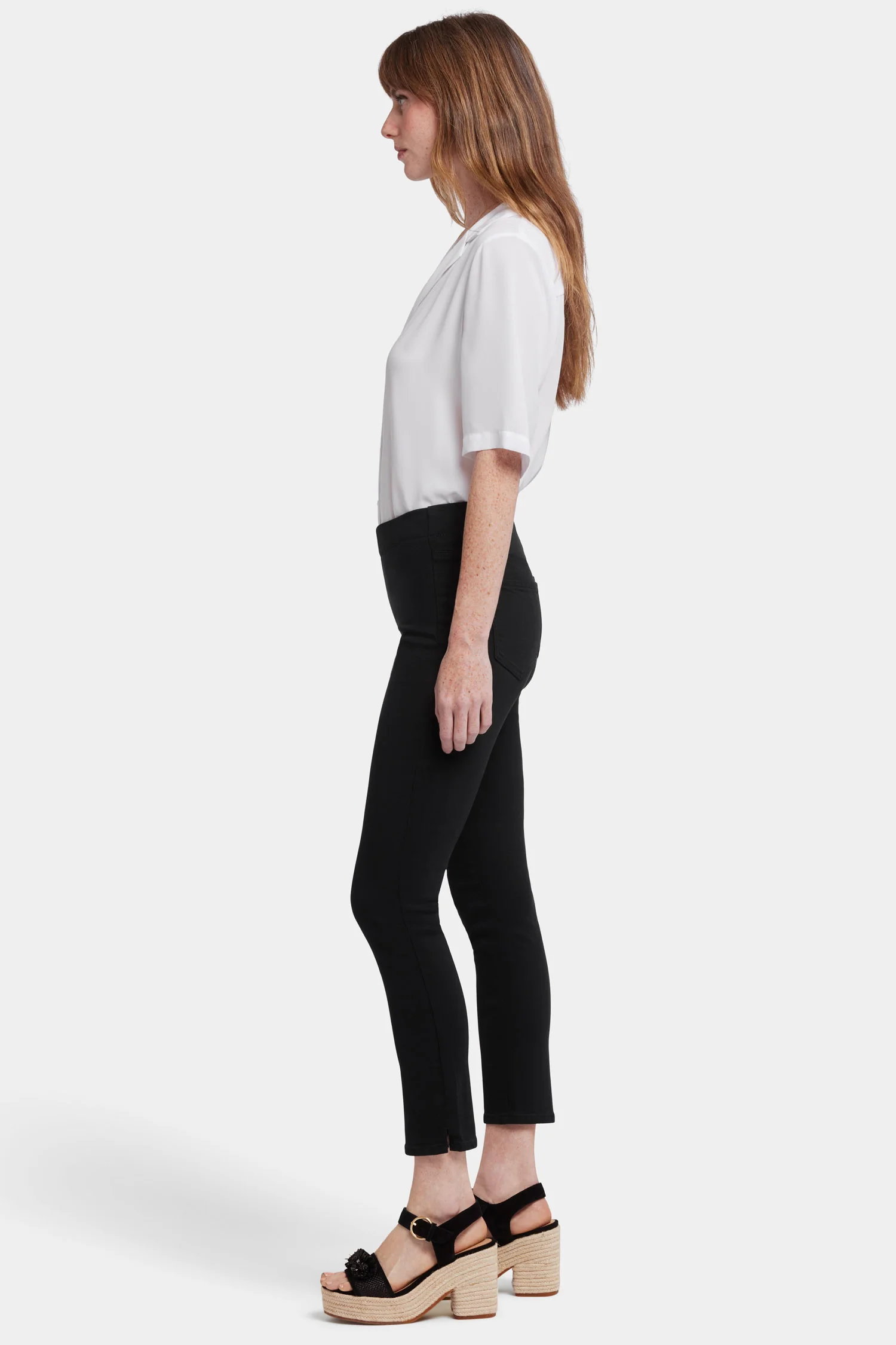 3592-ami-skinny-ankle-pull-on-jeans-overdye-black-1.webp