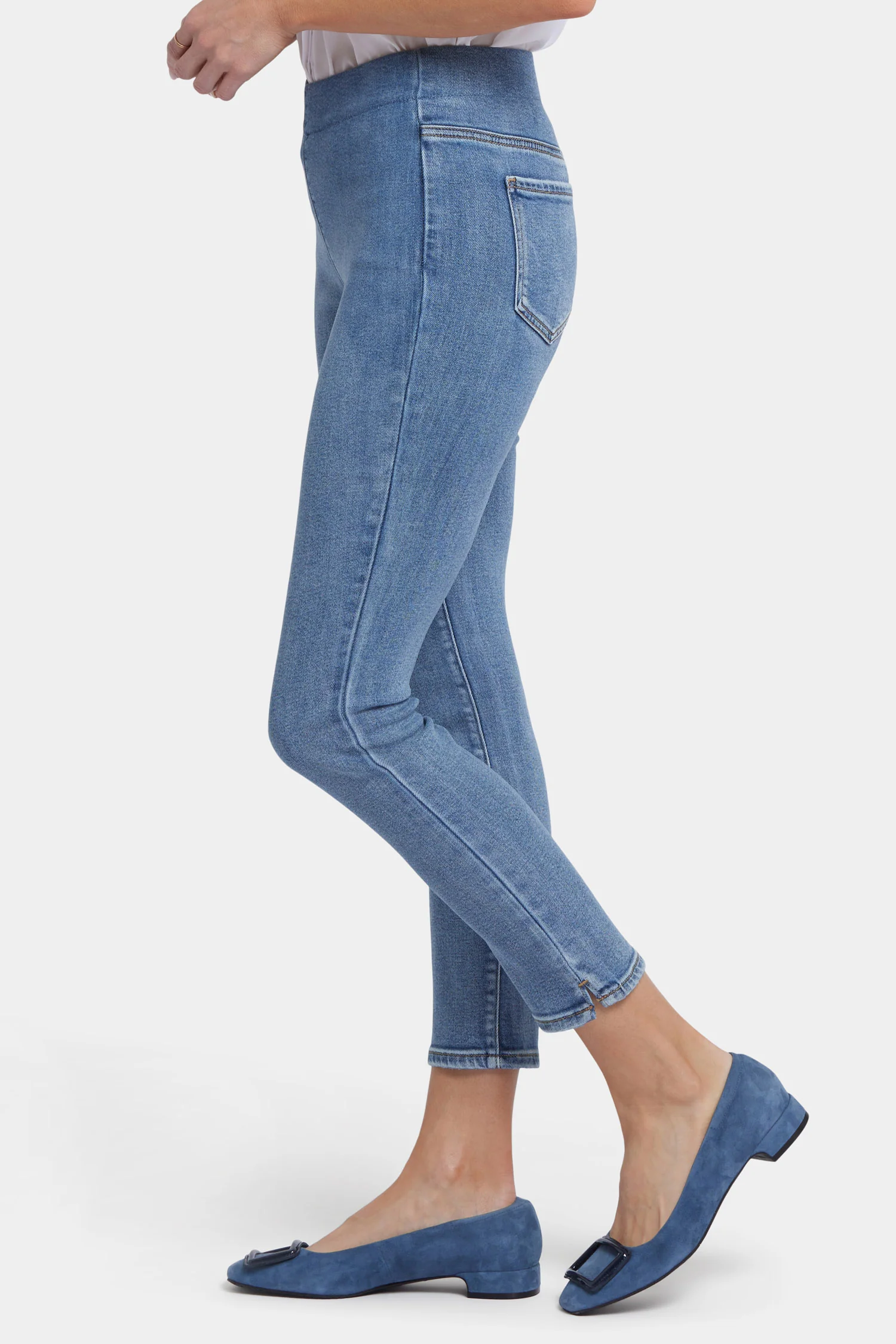 3600-ami-skinny-ankle-pull-on-jeans-minorca-isle-1.webp