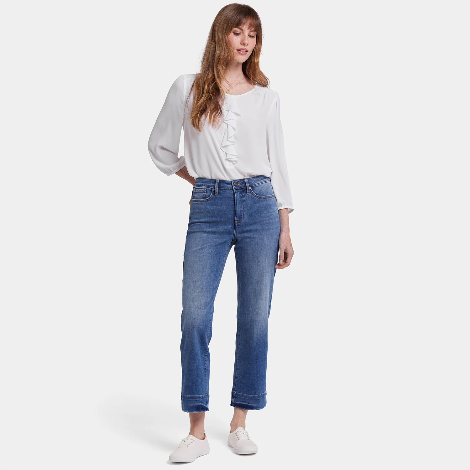 3644-bailey-relaxed-straight-ankle-jeans-bilbao-crest-1.webp