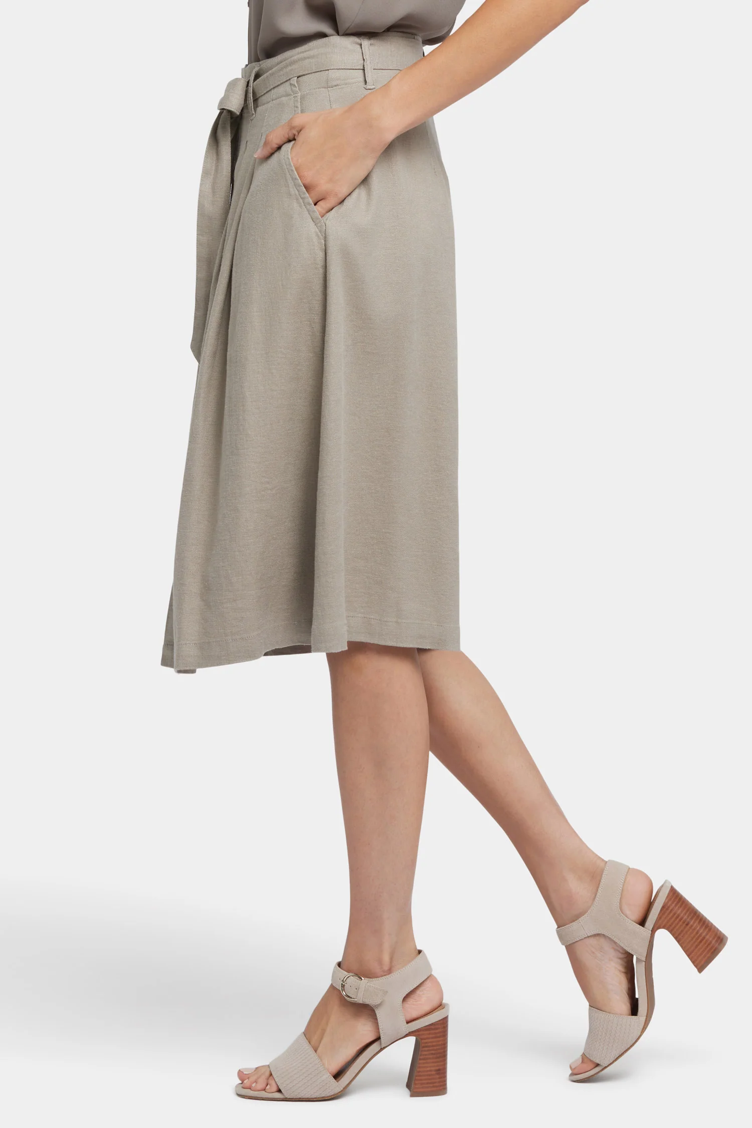 3696-button-front-midi-skirt-saddlewood-1.webp