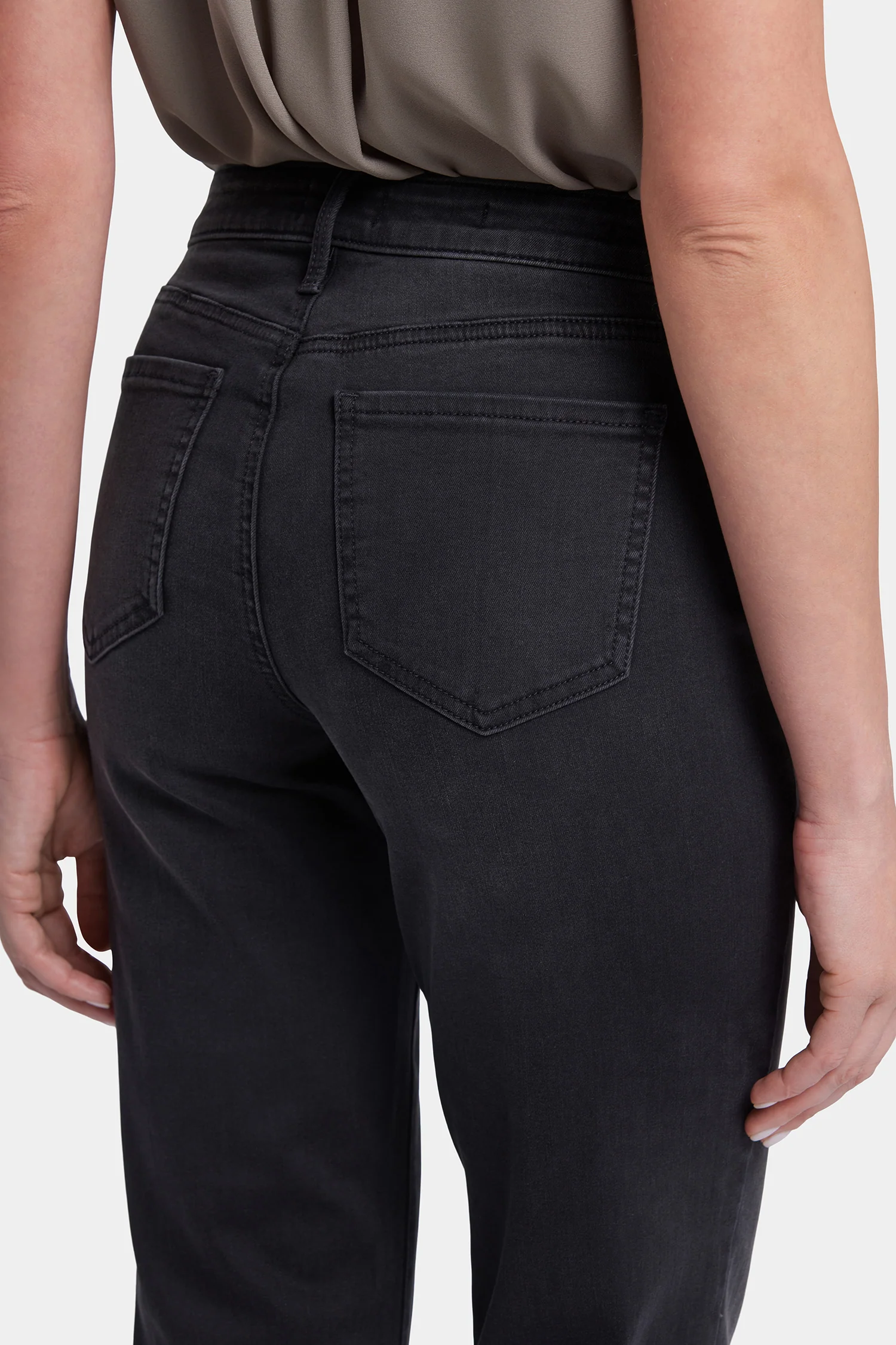 3813-relaxed-piper-crop-jeans-cadiz-royal-1.webp