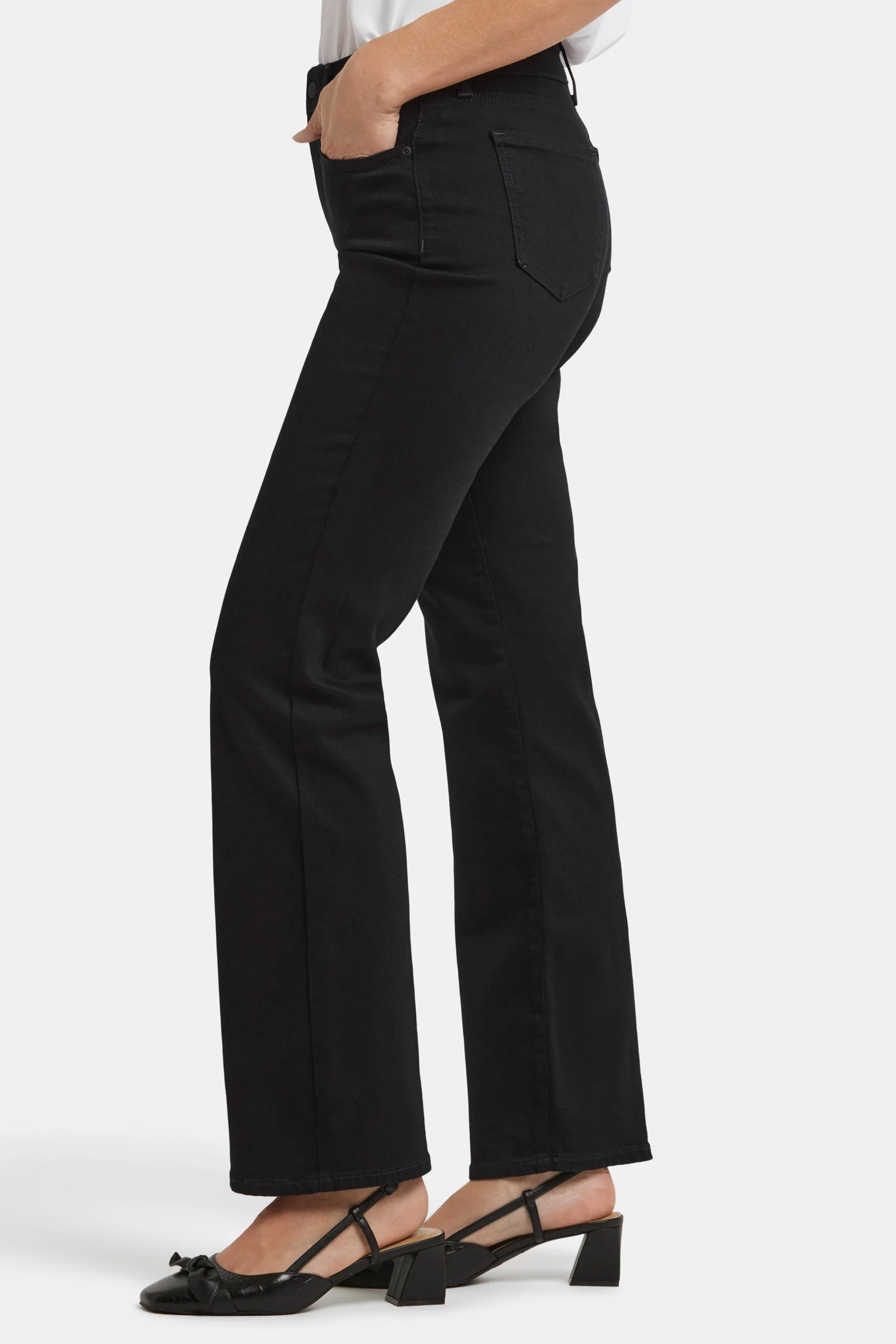 385-blake-slim-flared-jeans-black-1.webp