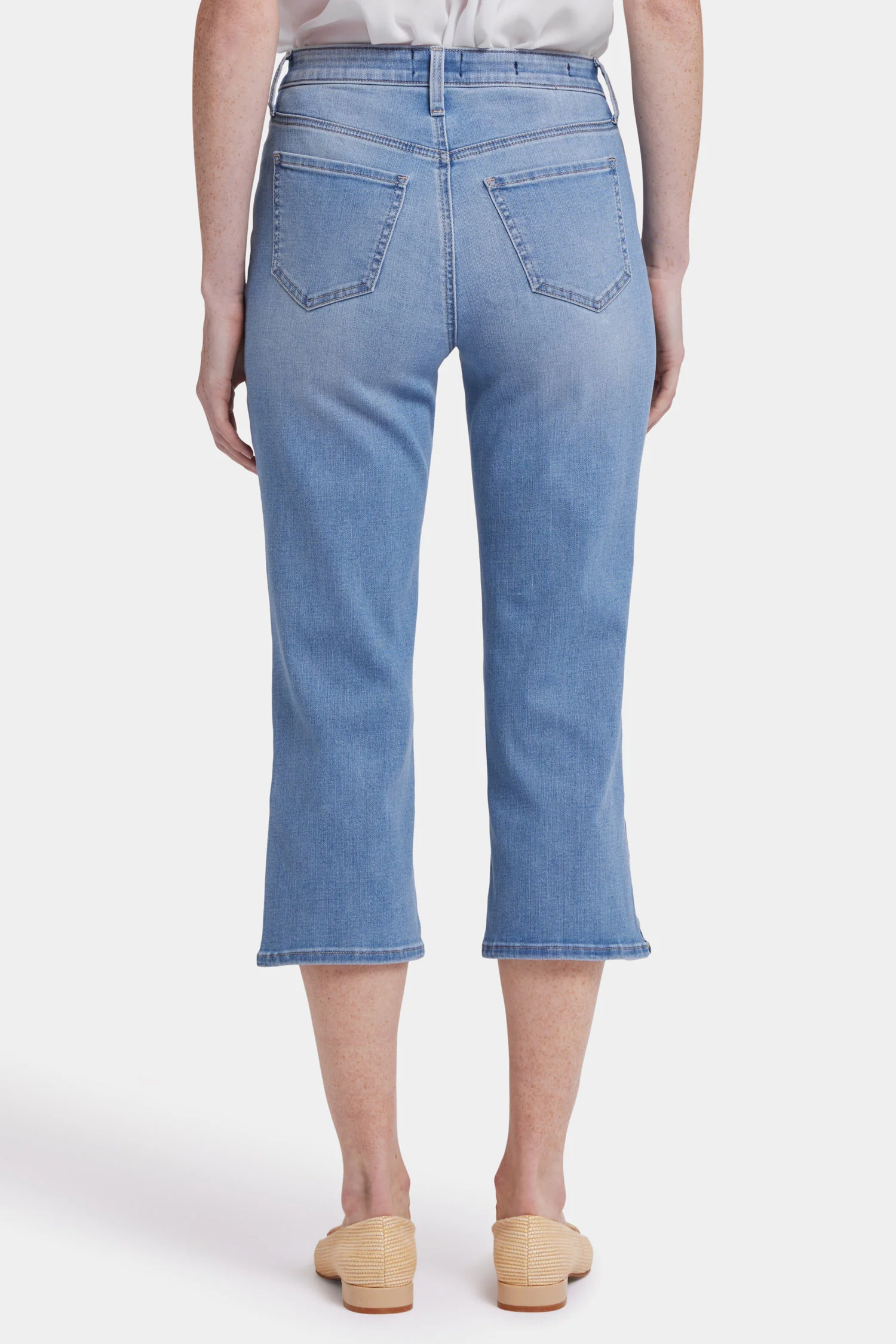 3957-joni-relaxed-capri-jeans-salamanca-sun-1.webp