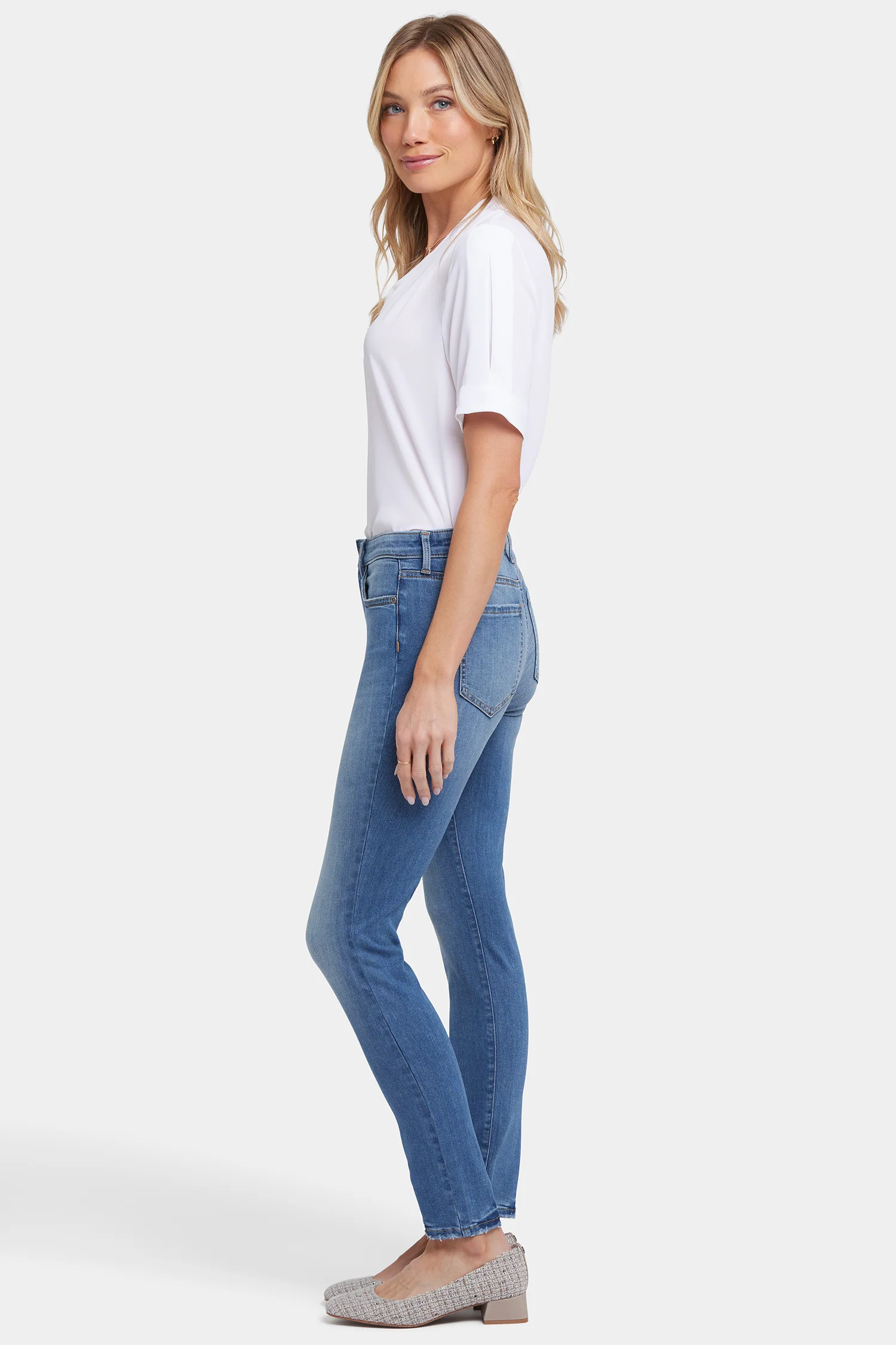 4005-ami-skinny-jeans-bilbao-crest-1.webp