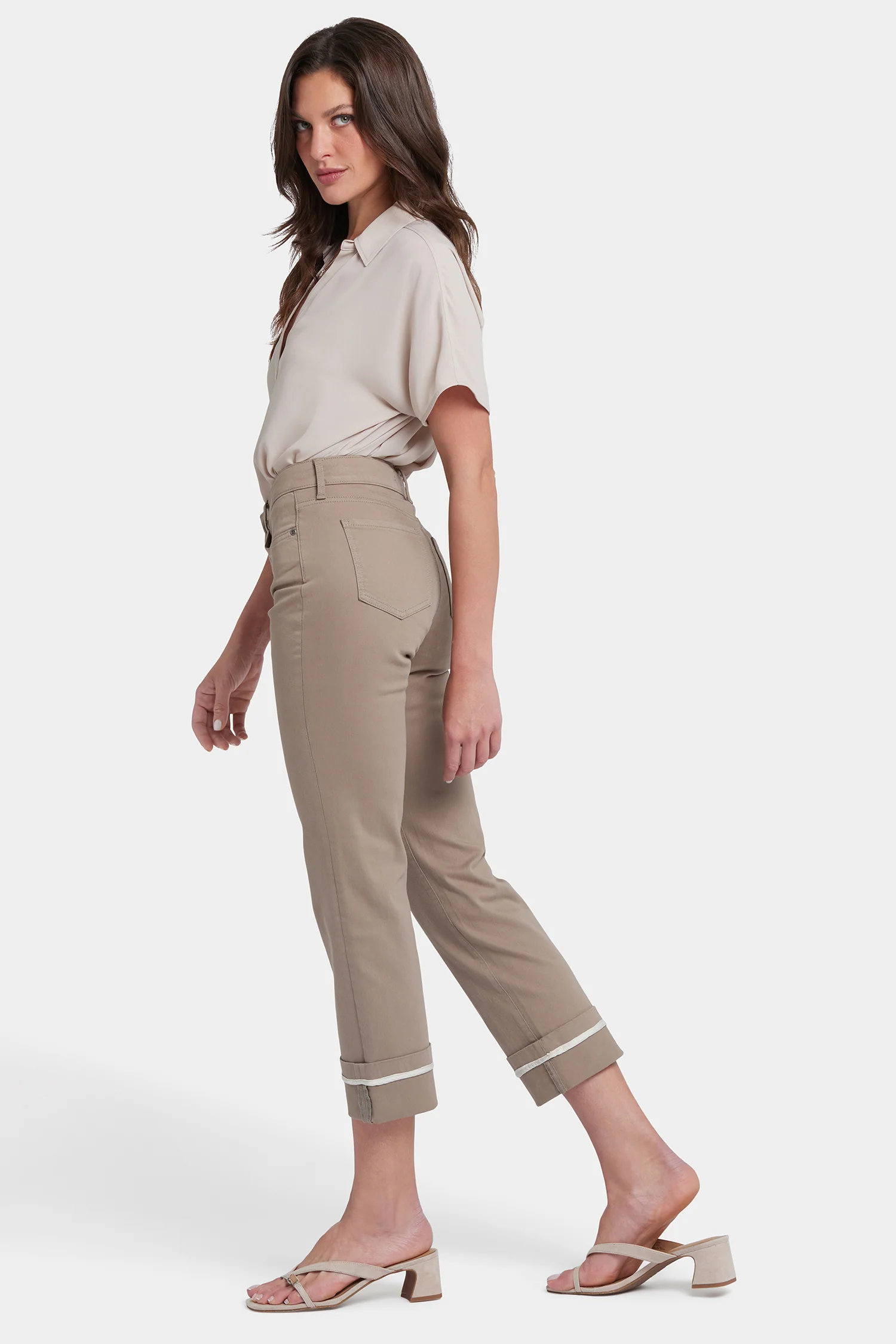 4089-marilyn-straight-ankle-jeans-saddlewood-1.webp