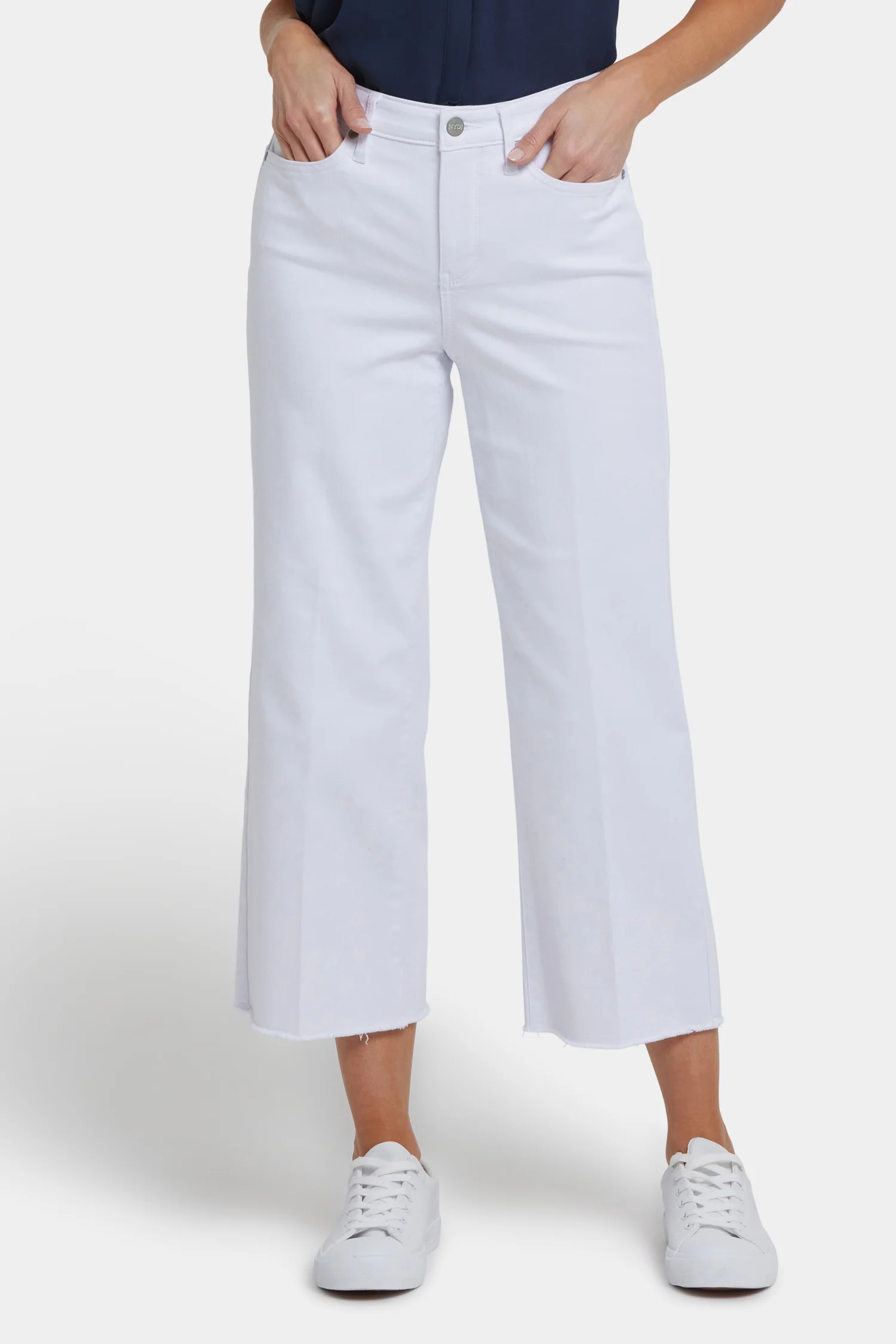 4267-coco-relaxed-wide-leg-crop-jeans-optic-white-1.webp