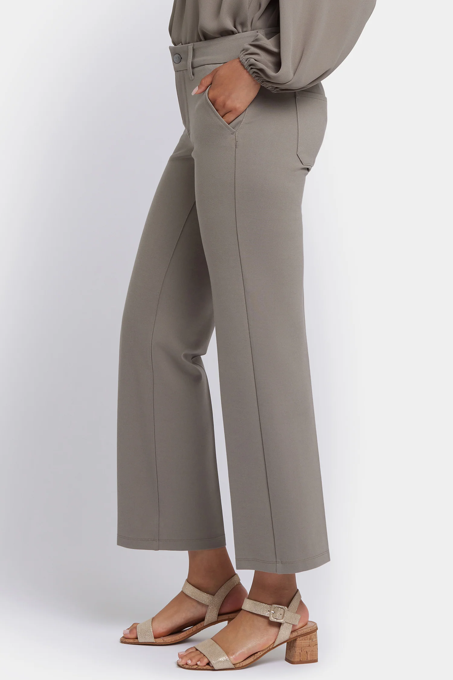 4412-straight-trouser-pants-saddlewood-1.webp