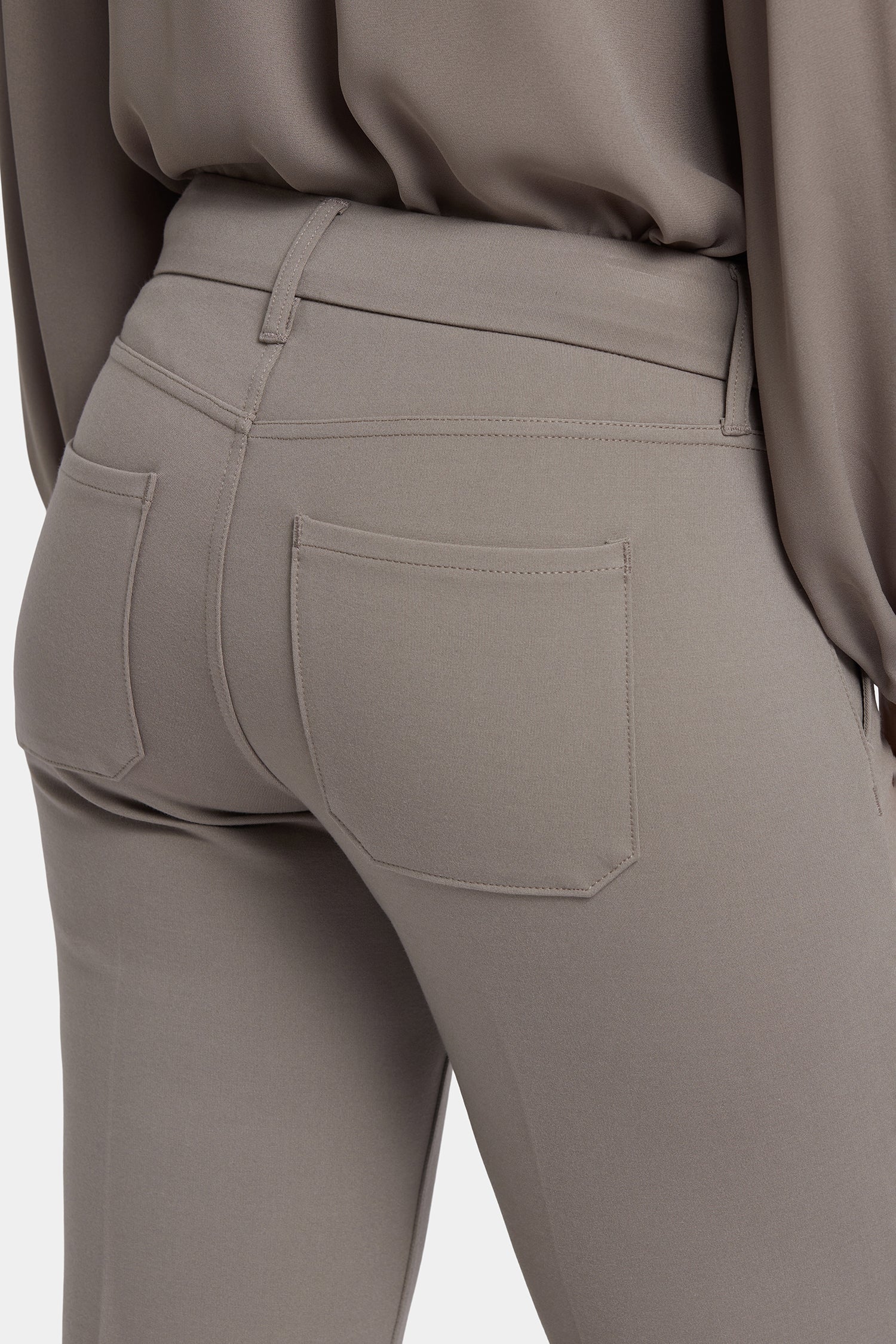 4412-straight-trouser-pants-saddlewood-1.webp