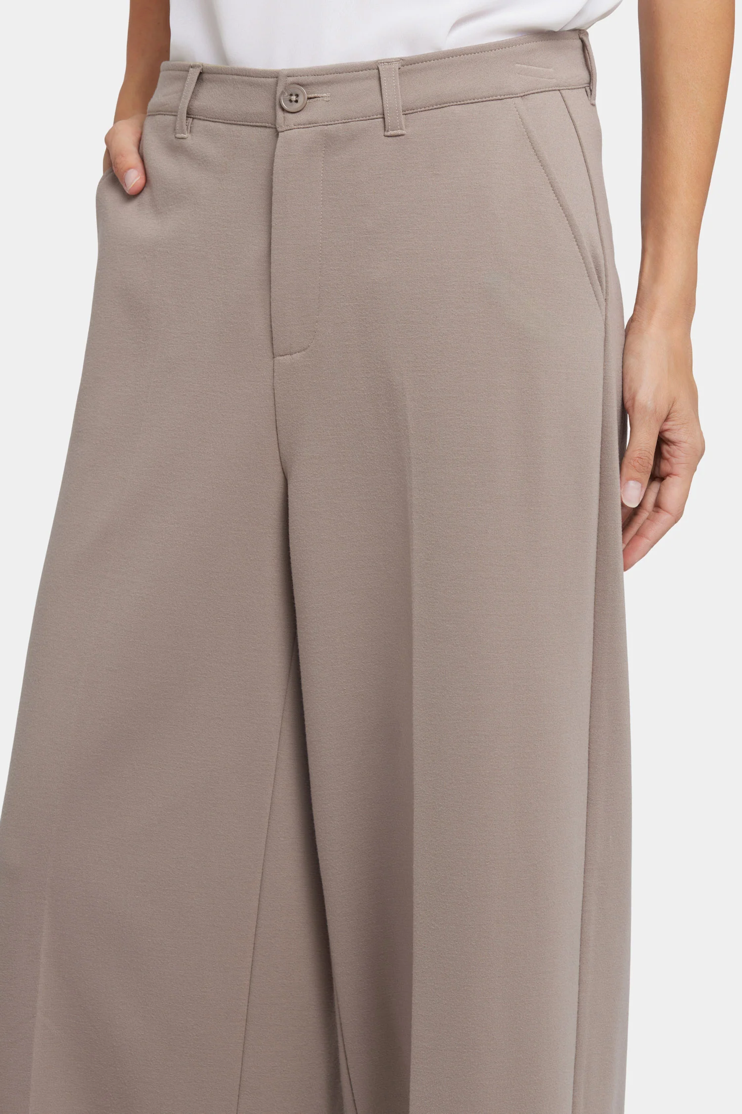 4496-whitney-trouser-pants-saddlewood-1.webp