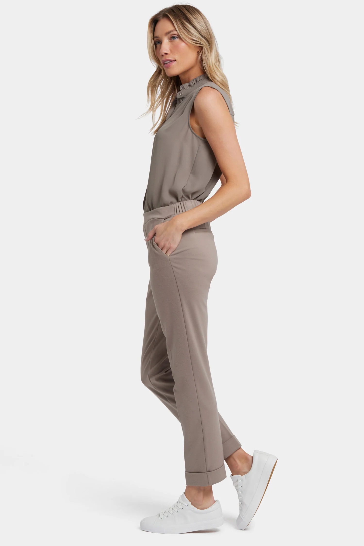 4520-cassidy-ankle-pull-on-trouser-pants-saddlewood-1.webp