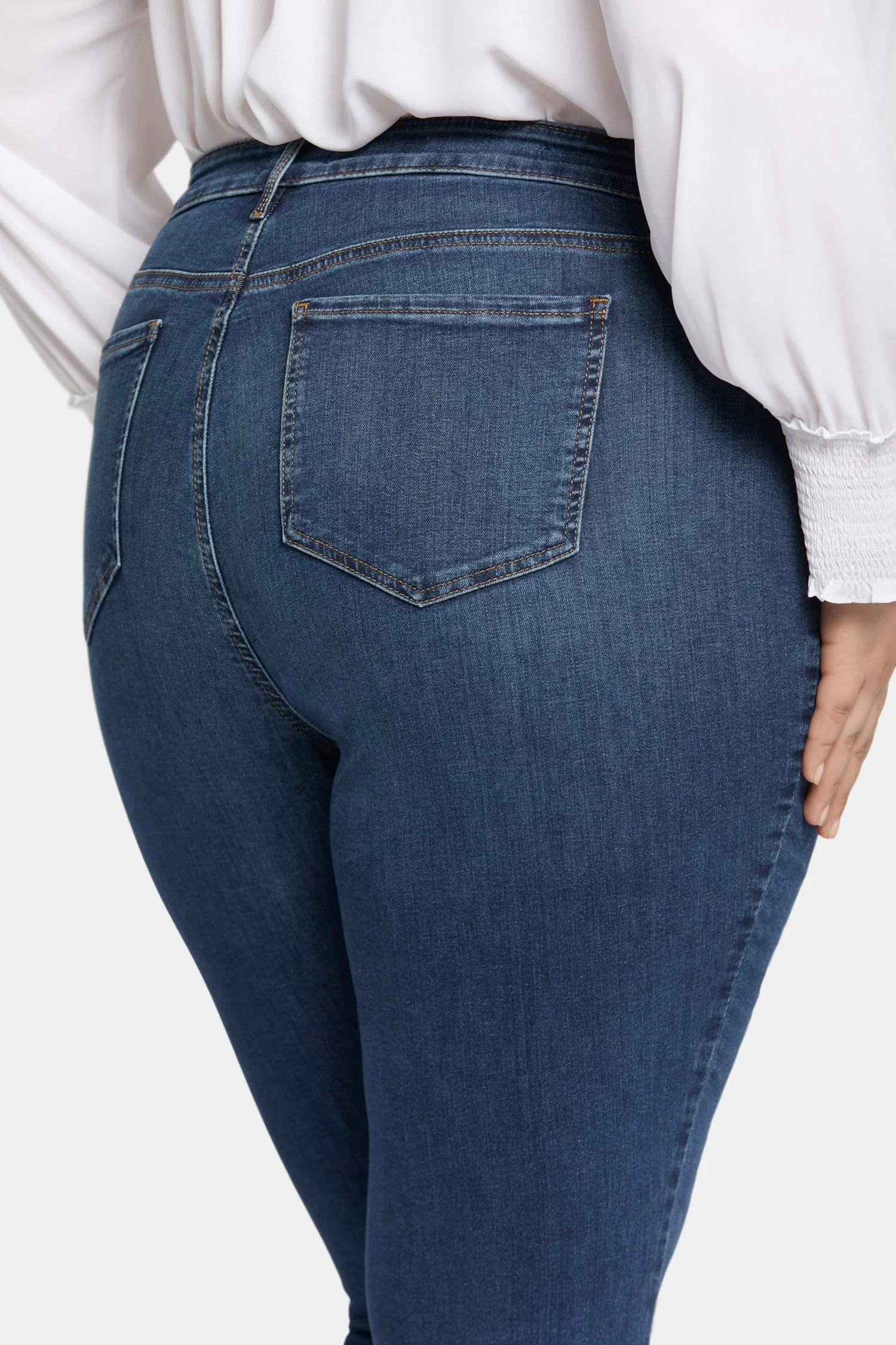 466-sheri-slim-jeans-in-plus-size-cooper-1.webp
