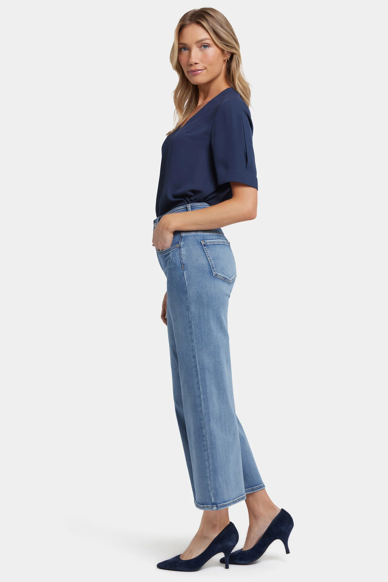 4788-teresa-wide-leg-ankle-jeans-minorca-isle-1.webp