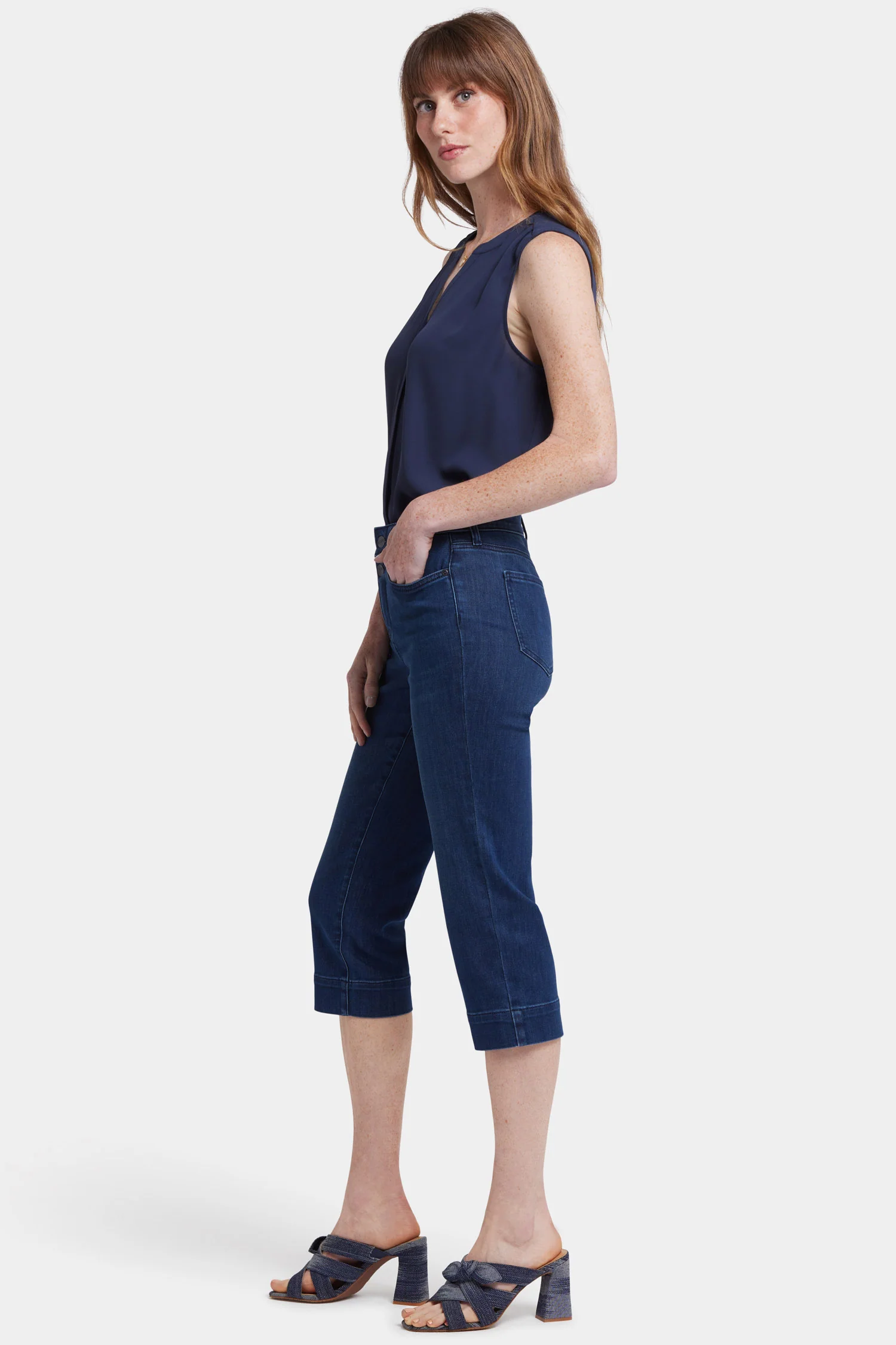 4812-marilyn-straight-crop-jeans-ibiza-blues-1.webp