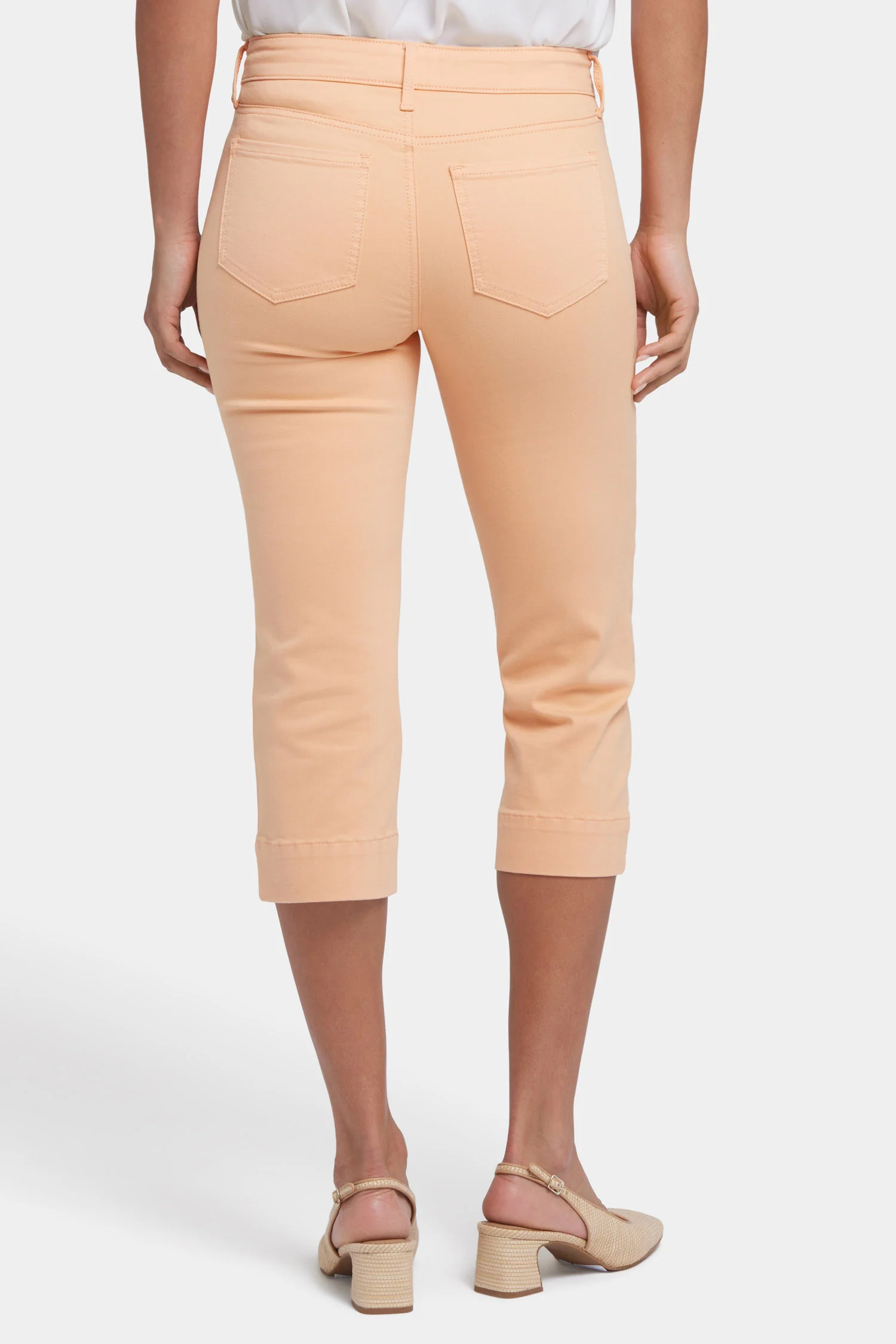 4848-marilyn-straight-crop-jeans-apricot-nectar-1.webp