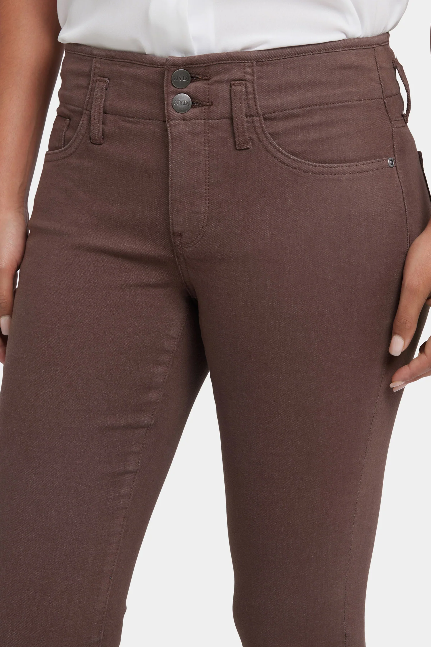 4872-chloe-capri-jeans-coffee-bean-1.webp