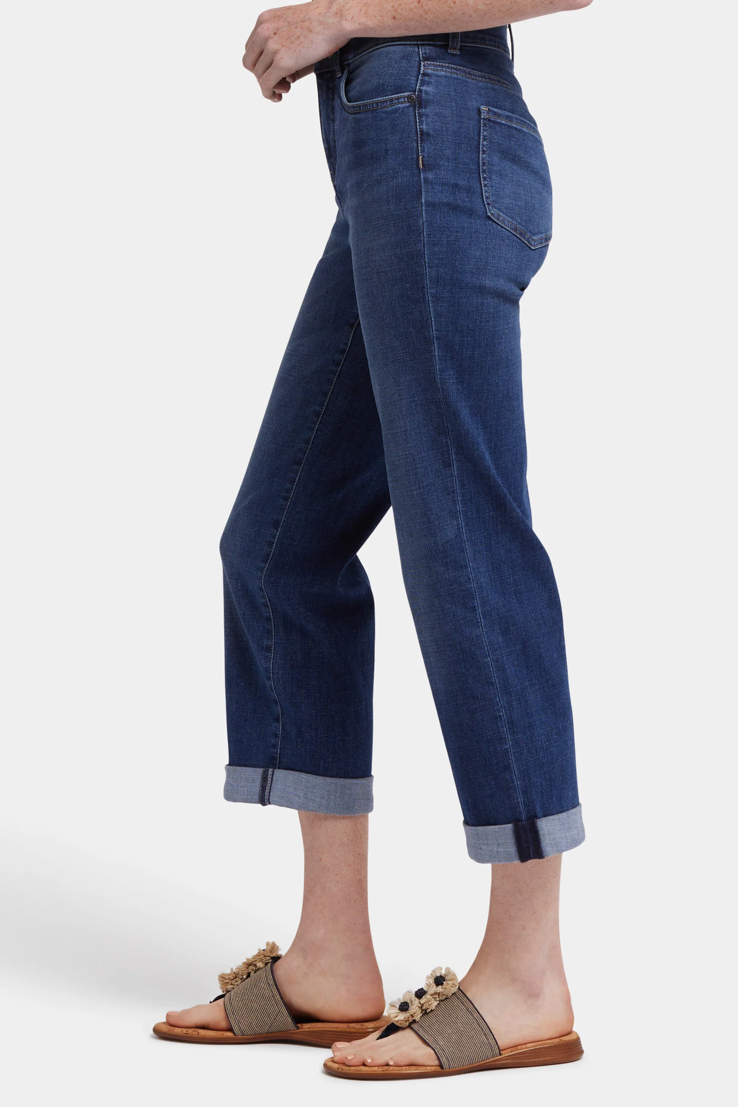 4932-bailey-relaxed-straight-crop-jeans-asturia-shore-1.webp