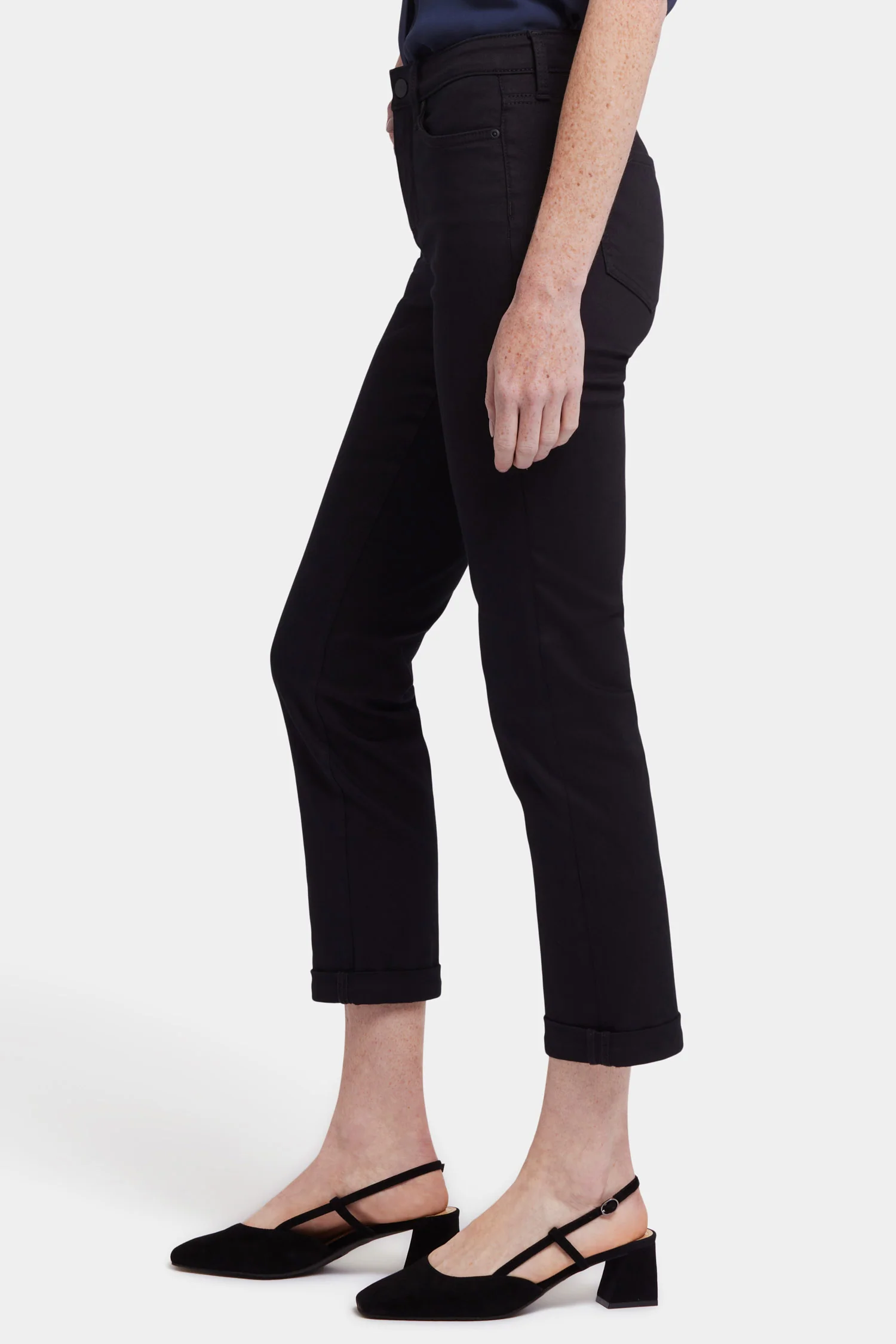 4968-sheri-slim-ankle-jeans-black-1.webp