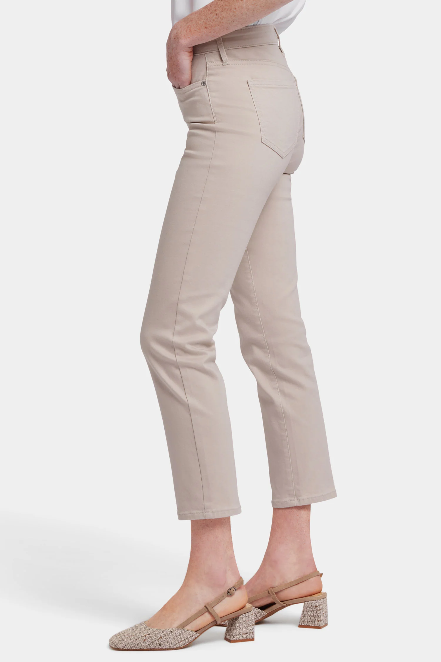 4992-sheri-slim-ankle-jeans-feather-1.webp