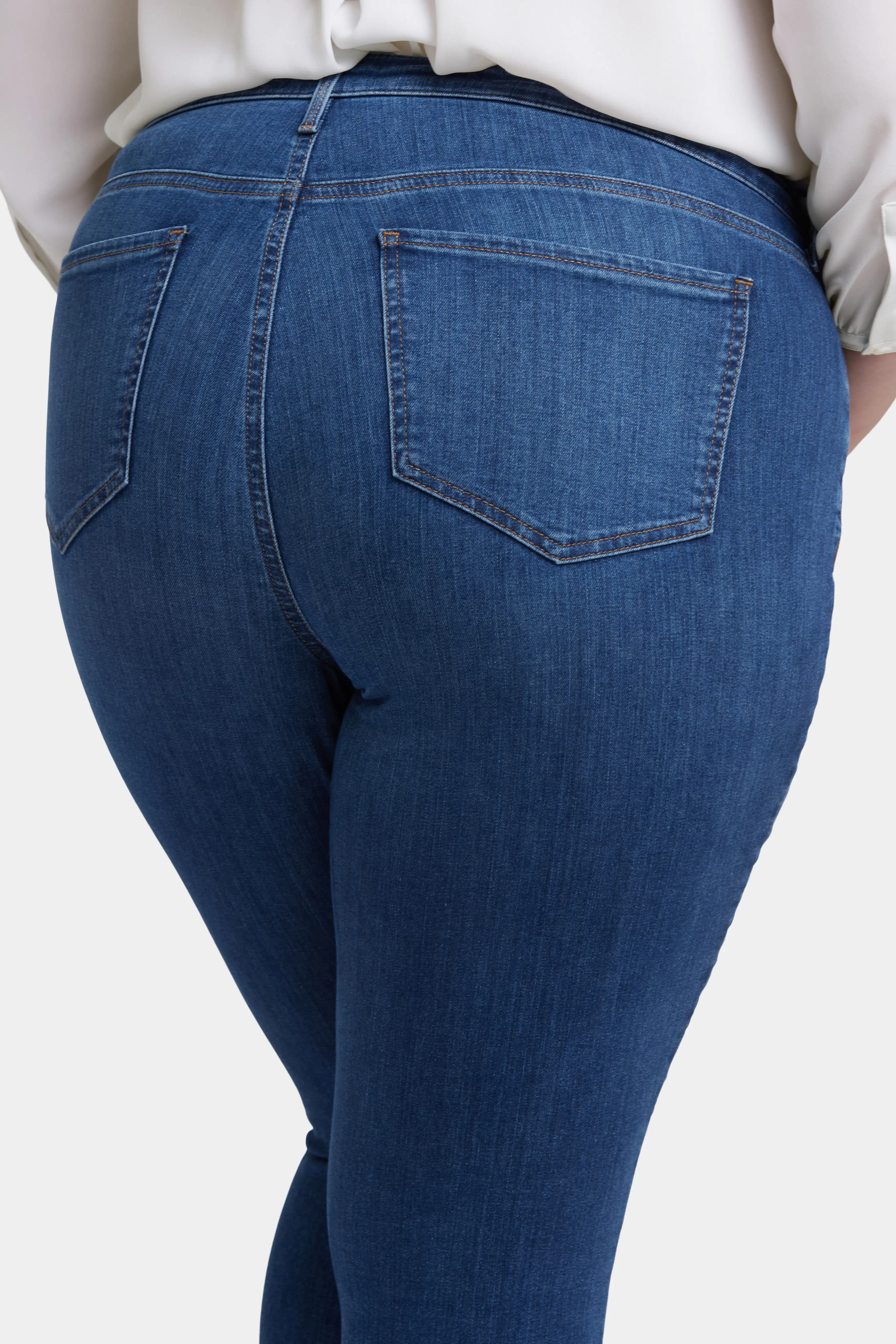 514-ami-skinny-jeans-in-plus-size-cooper-1.webp