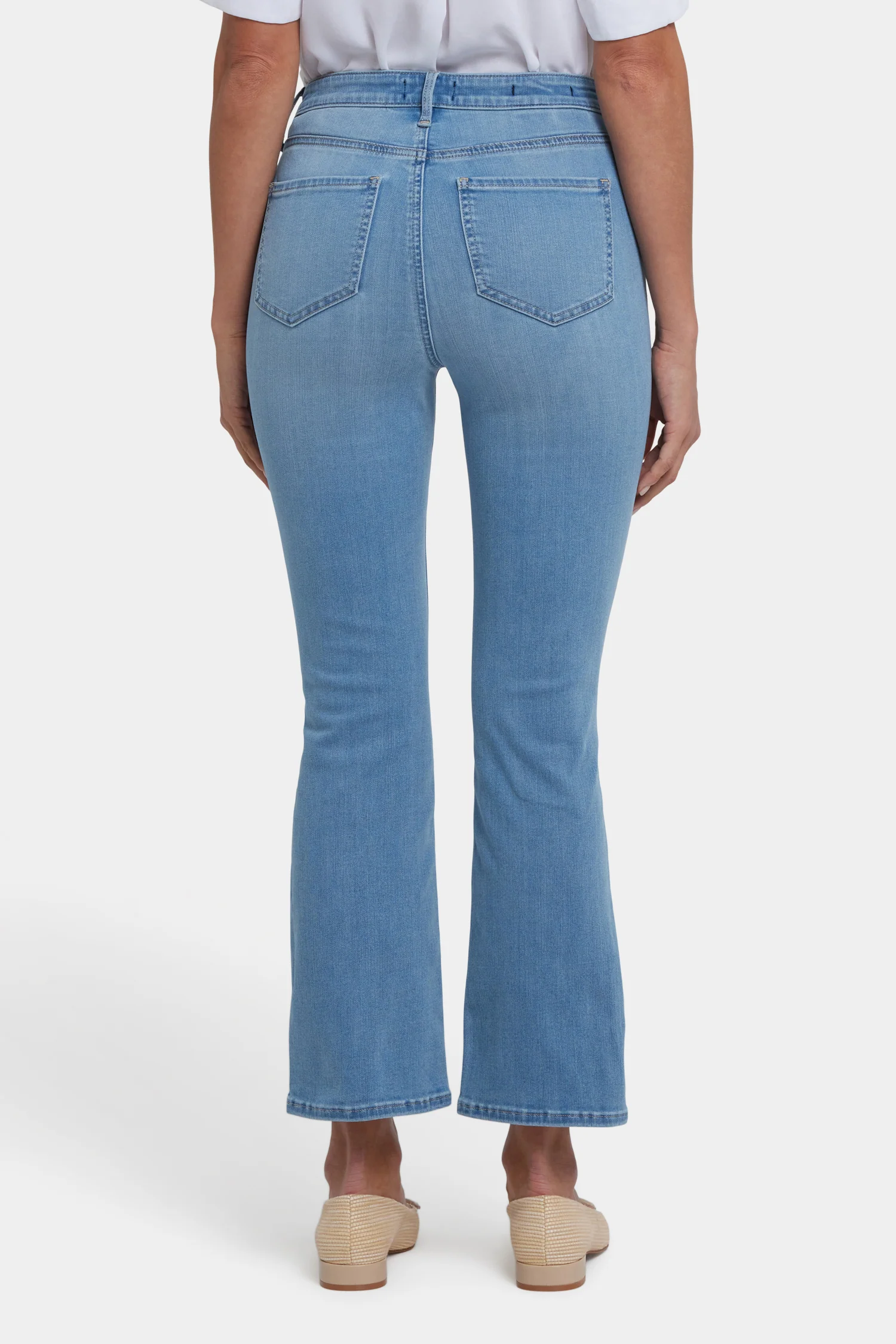 5347-billie-mini-bootcut-ankle-jeans-salamanca-sun-1.webp