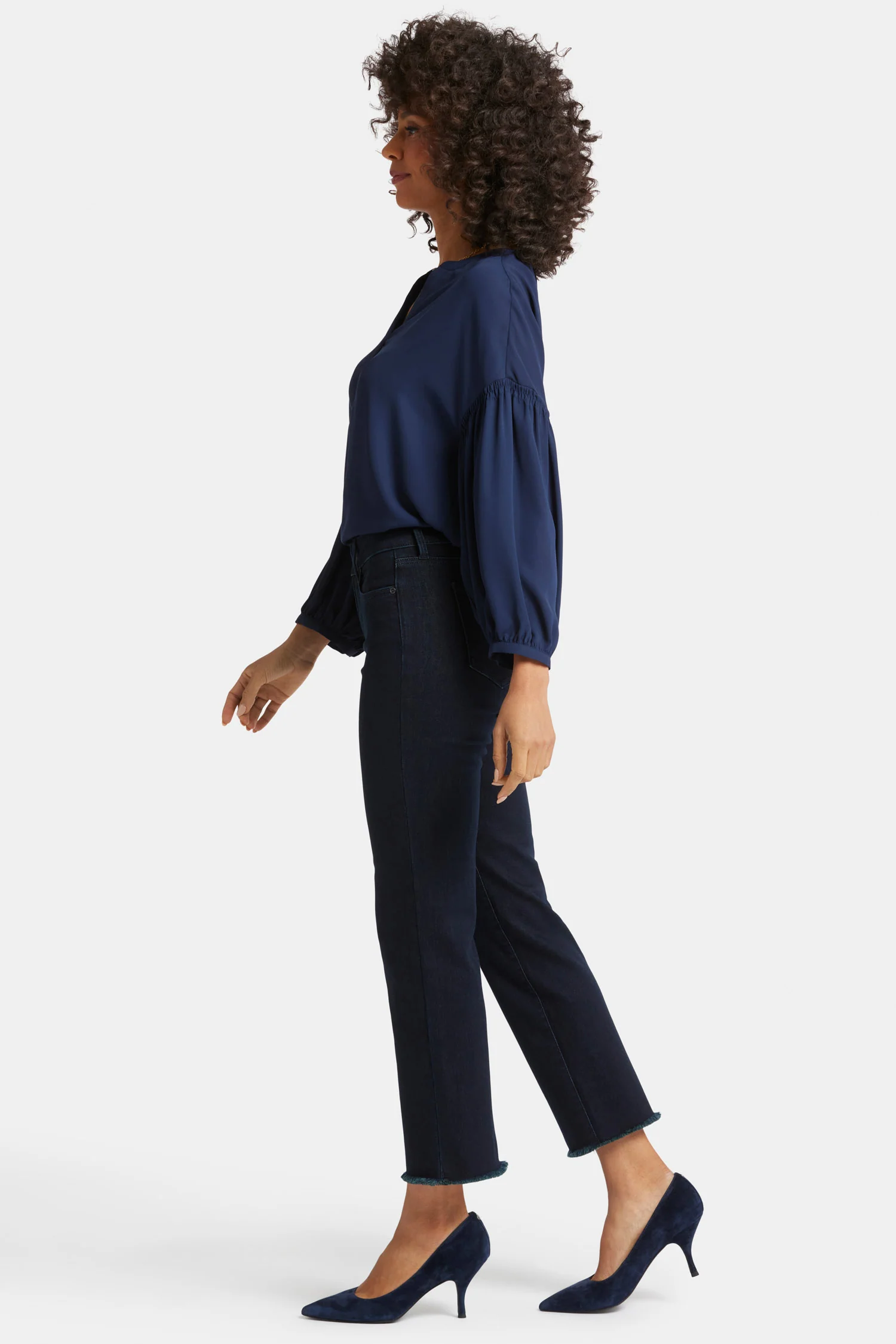 5493-marilyn-straight-ankle-jeans-midnight-falls-1.webp