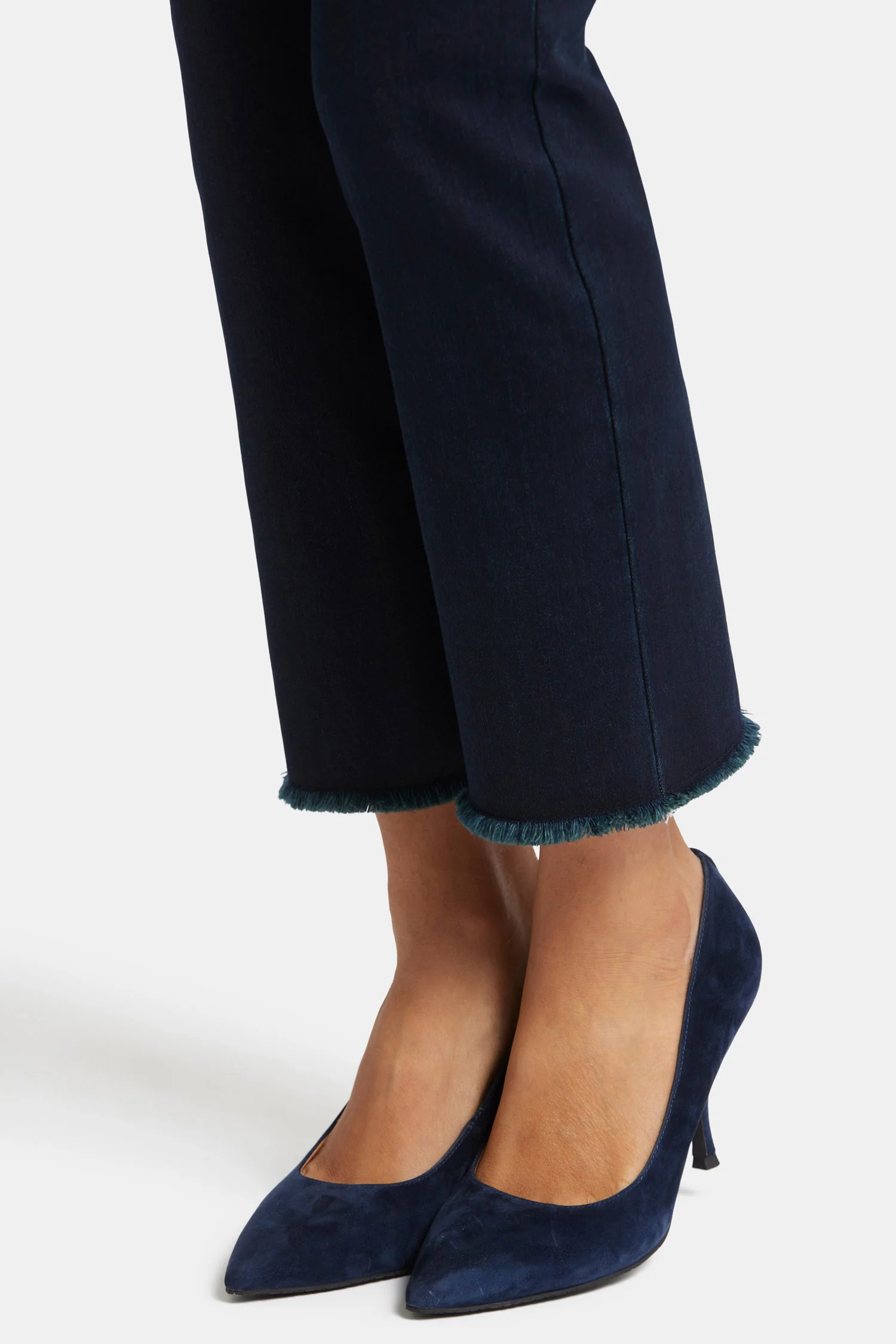 5493-marilyn-straight-ankle-jeans-midnight-falls-1.webp