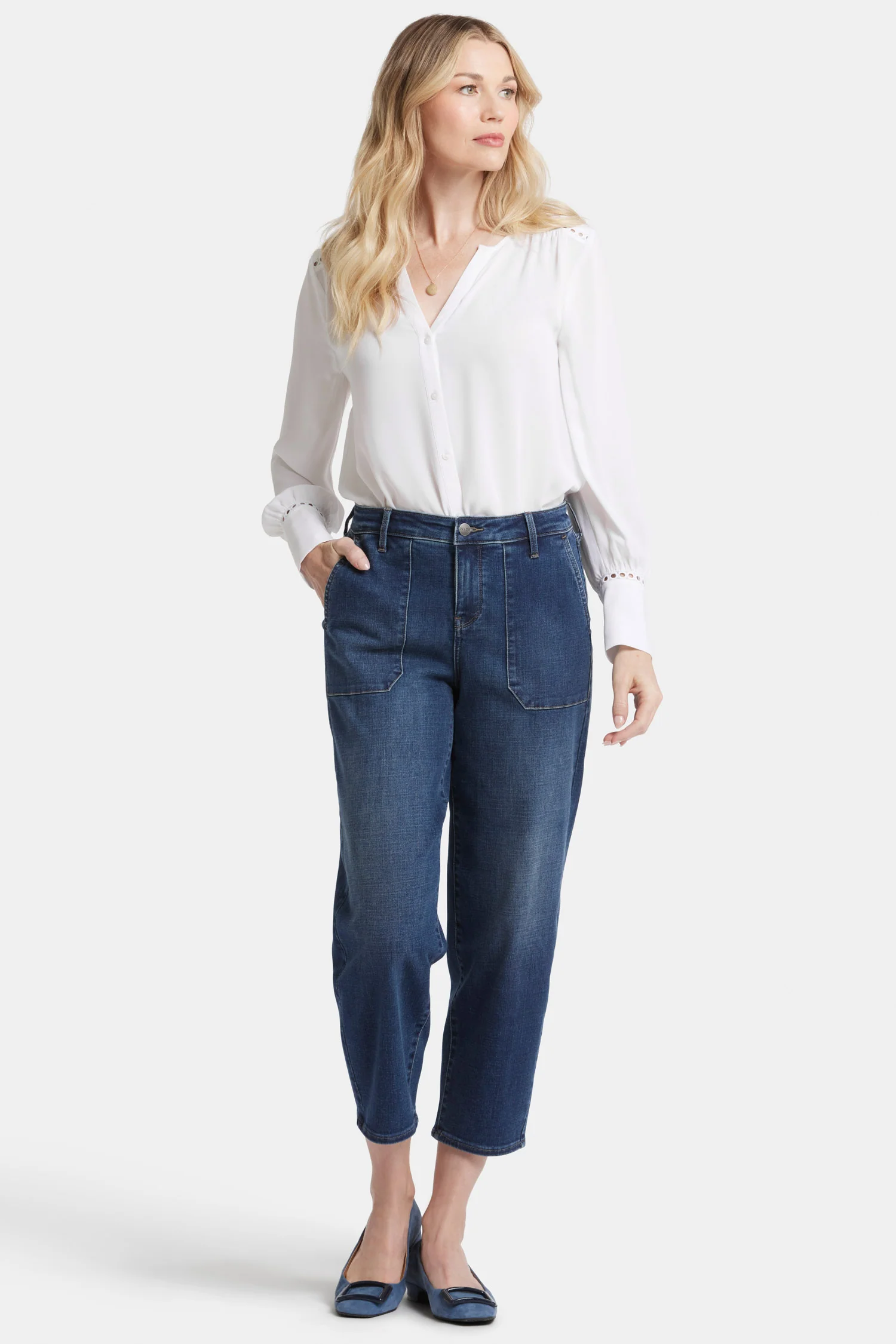 5655-relaxed-utility-ankle-jeans-wellspring-1.webp