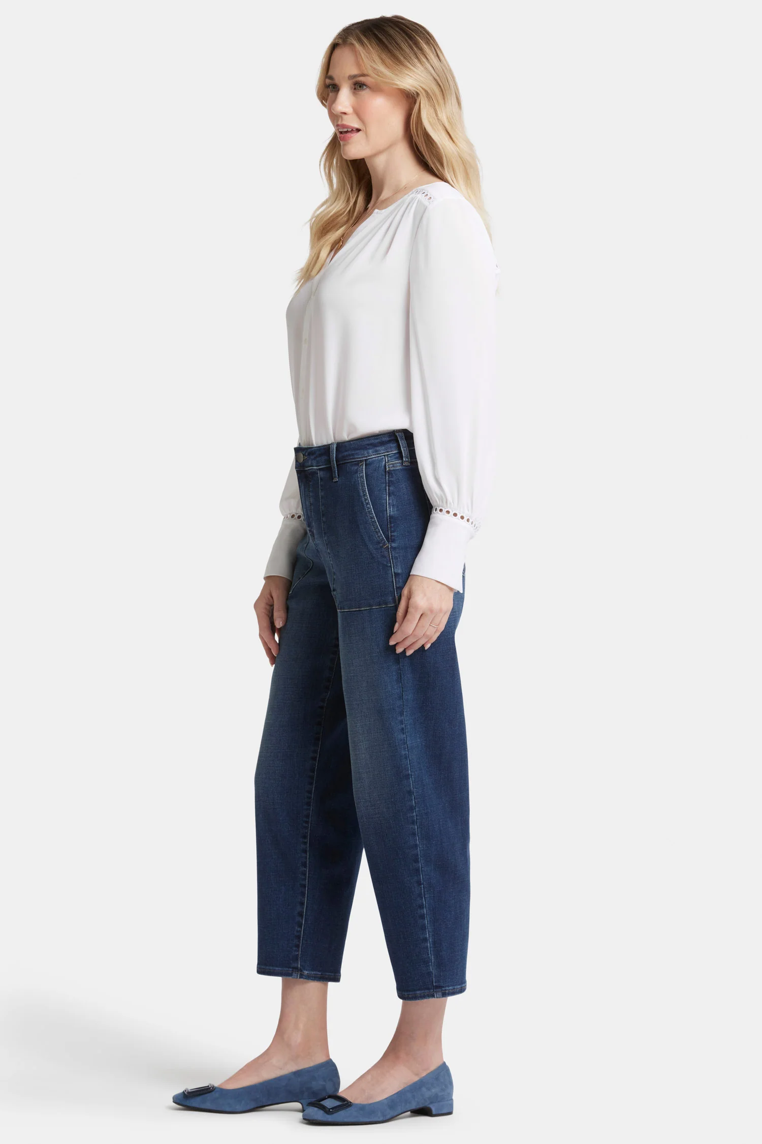 5655-relaxed-utility-ankle-jeans-wellspring-1.webp