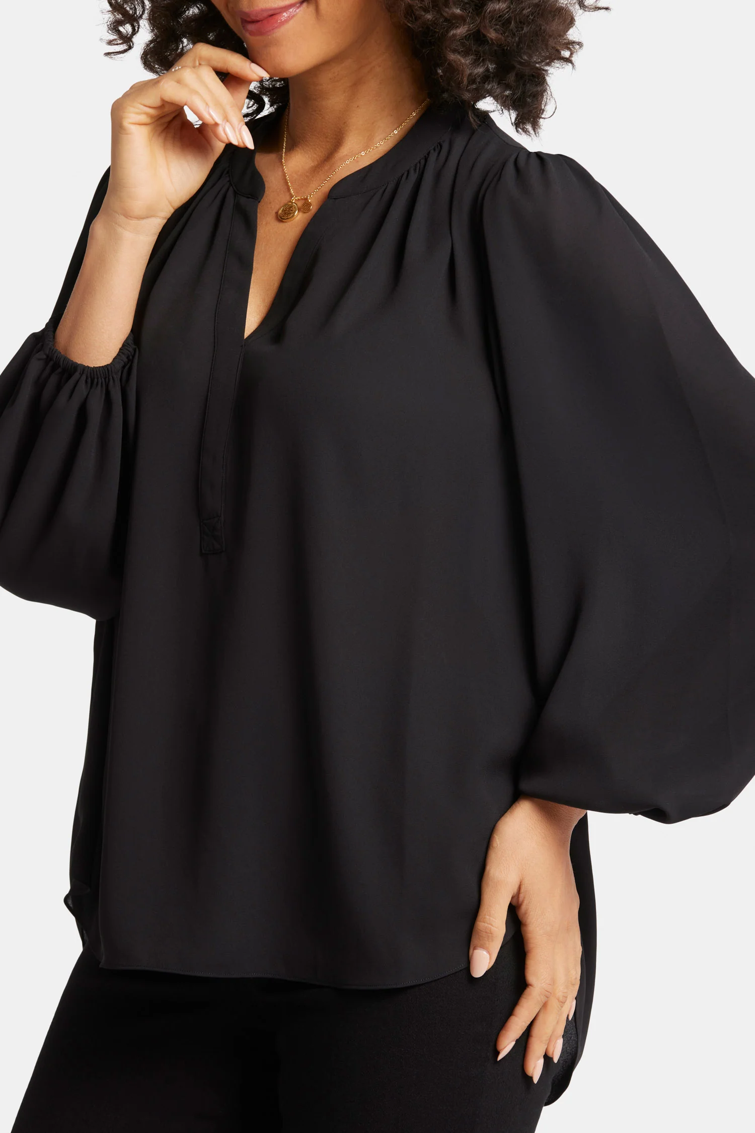 5693-puff-sleeve-popover-top-black-1.webp