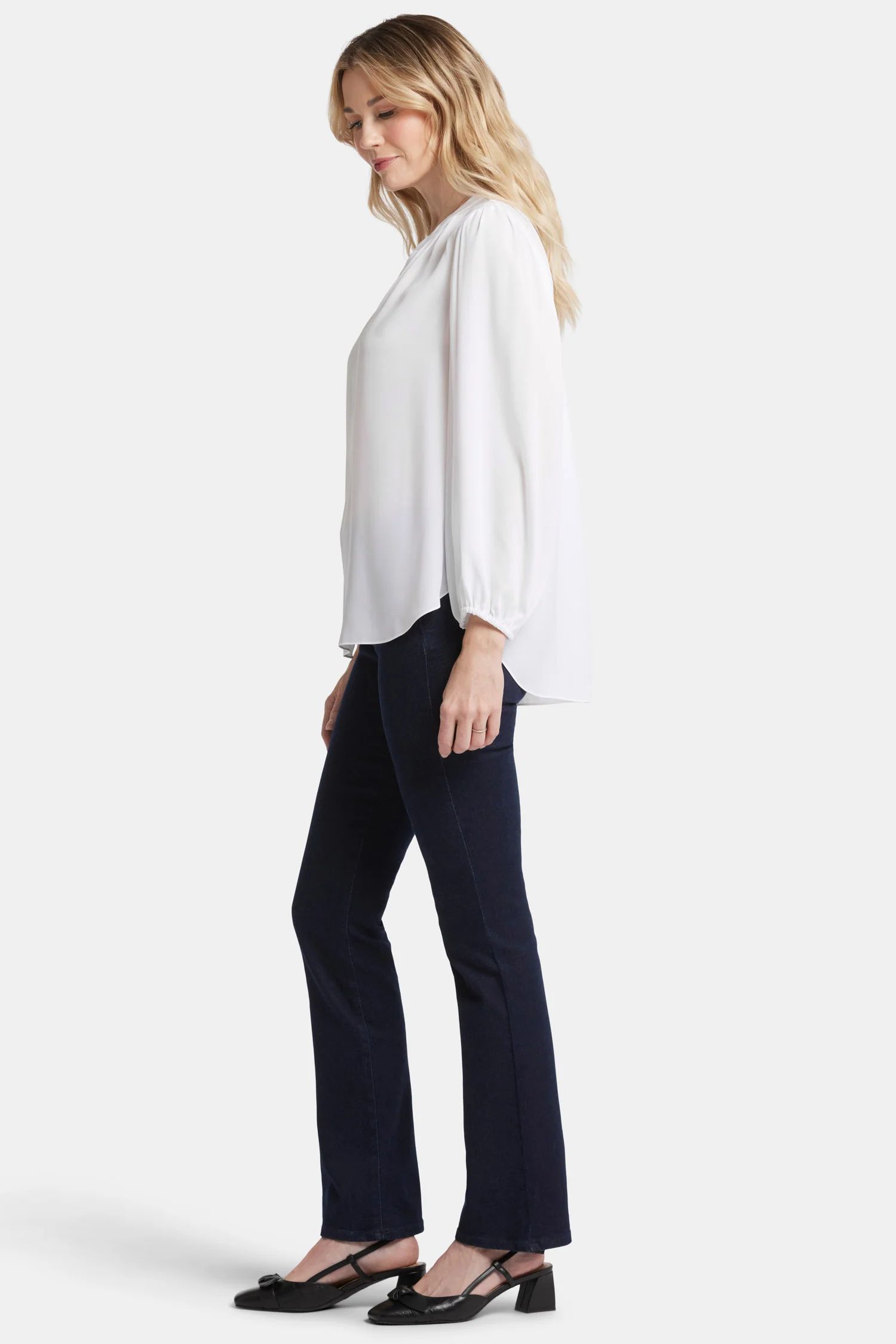 5700-puff-sleeve-popover-top-optic-white-1.webp