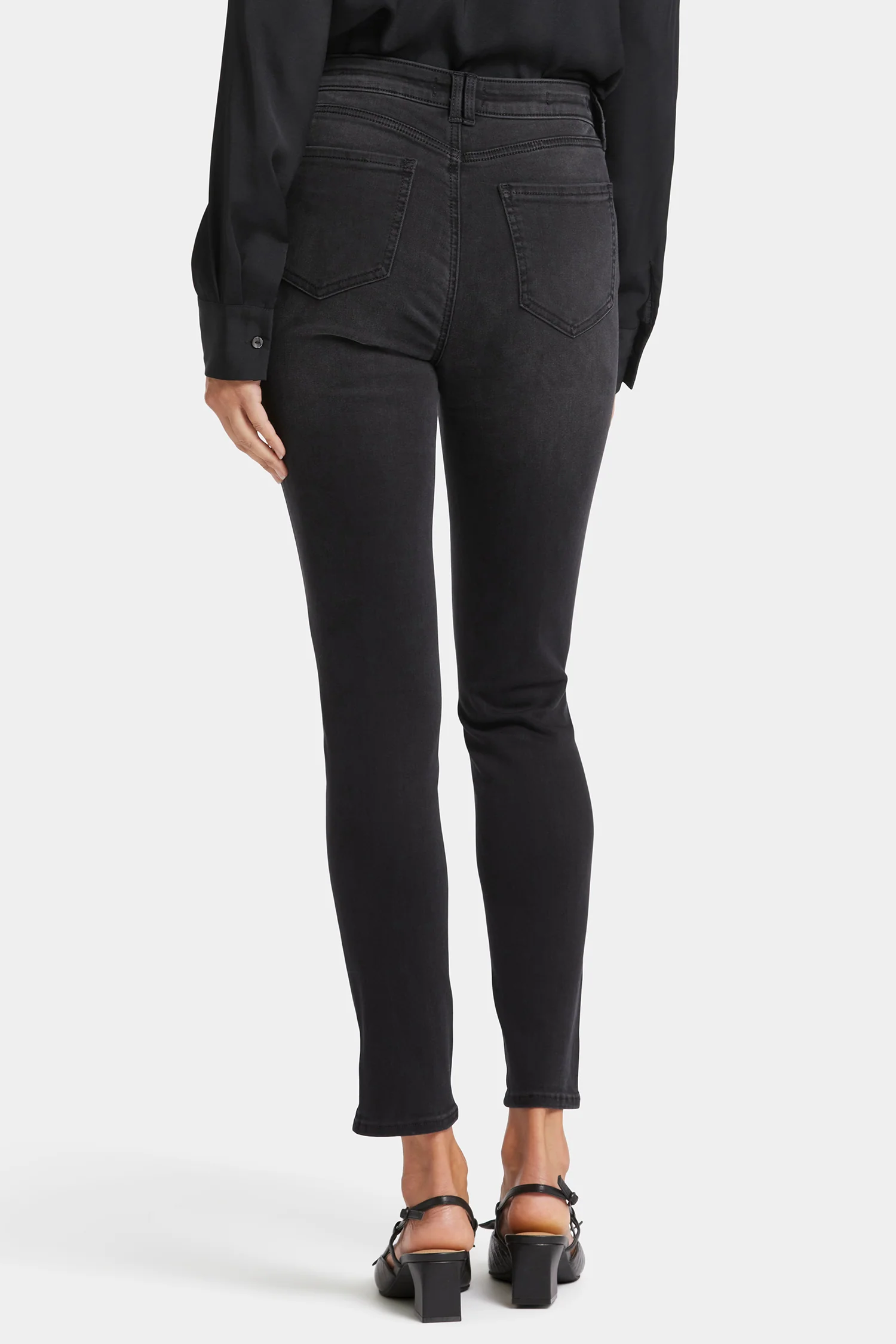 Curve Shaperâ¢ Ami Skinny Jeans - Crosswinds