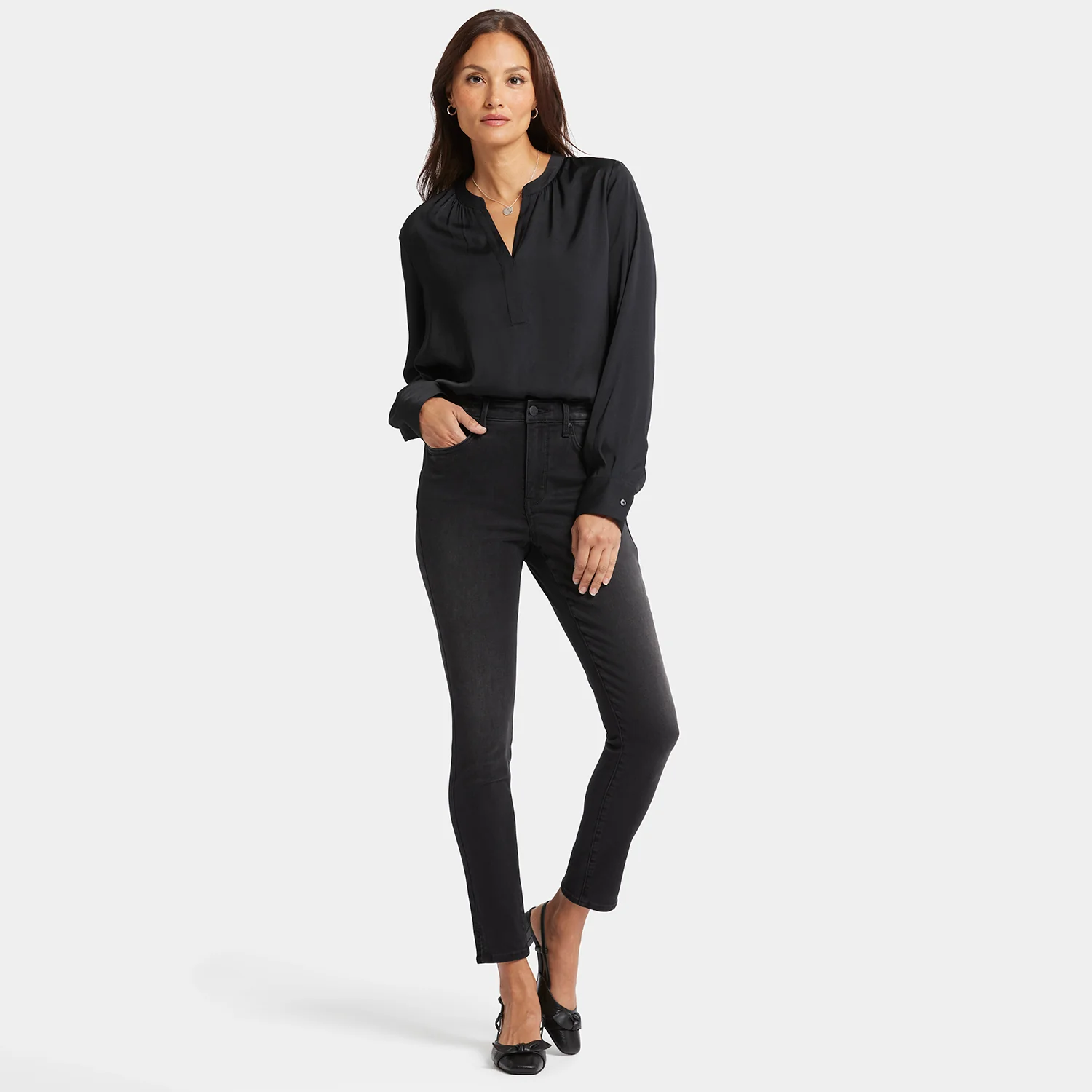 5719-curve-shaper-ami-skinny-jeans-crosswinds-1.webp